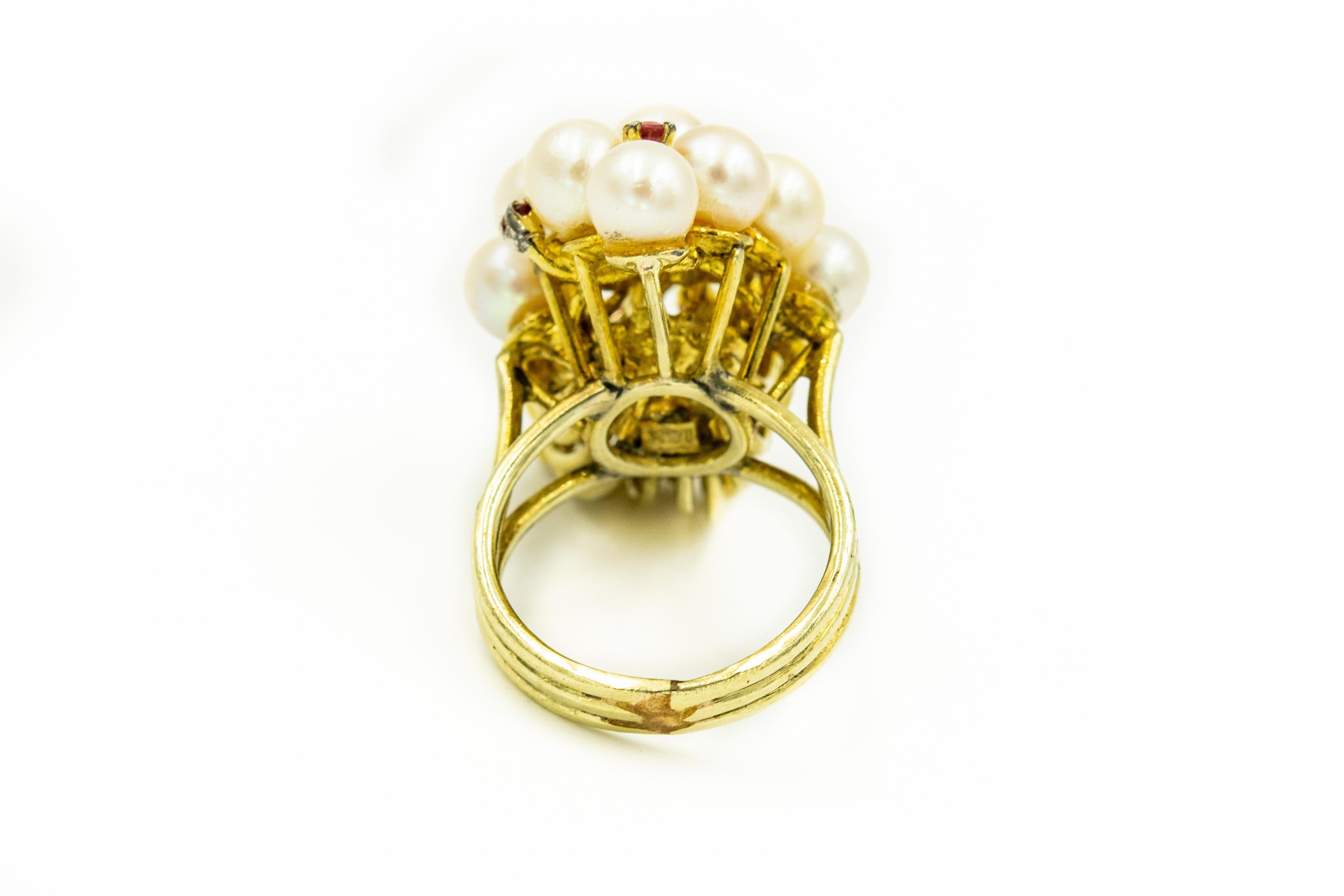 Anello con perle, rubini e perline d'oro degli anni '70 In condizioni buone a Miami Beach, FL