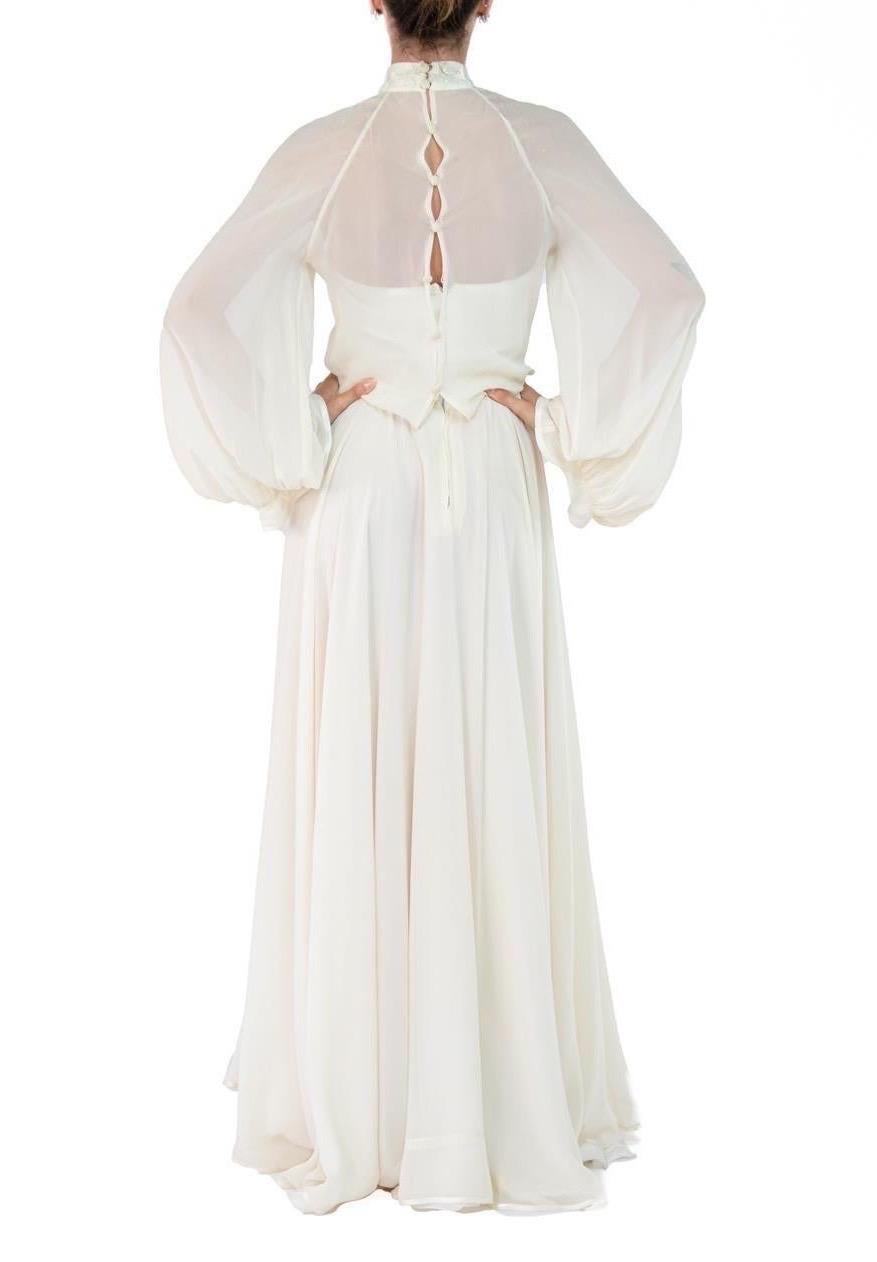 Women's 1970S Pearl White Silk Chiffon Couture Detailed & Beaded Gown With Blousy Sleev For Sale