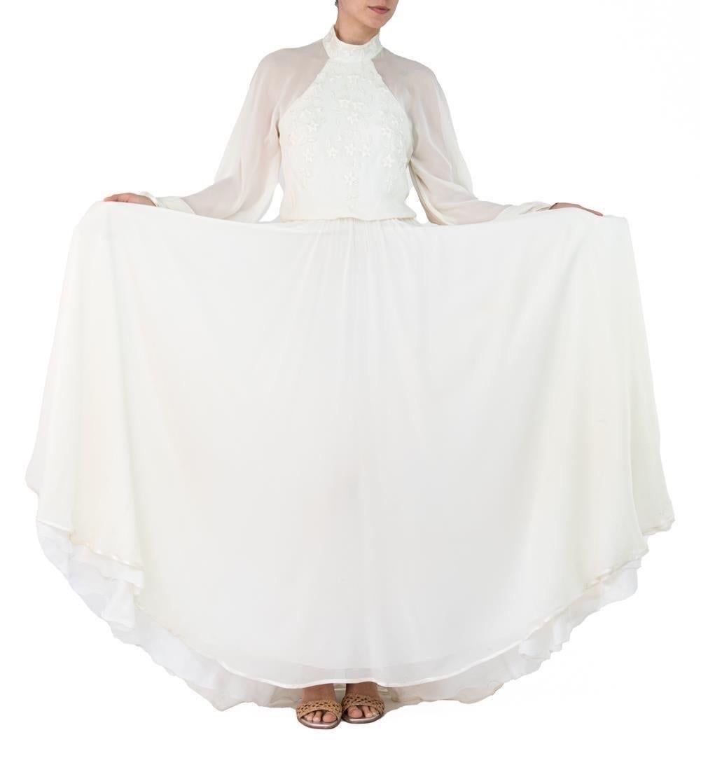 1970S Pearl White Silk Chiffon Couture Detailed & Beaded Gown With Blousy Sleev For Sale 4