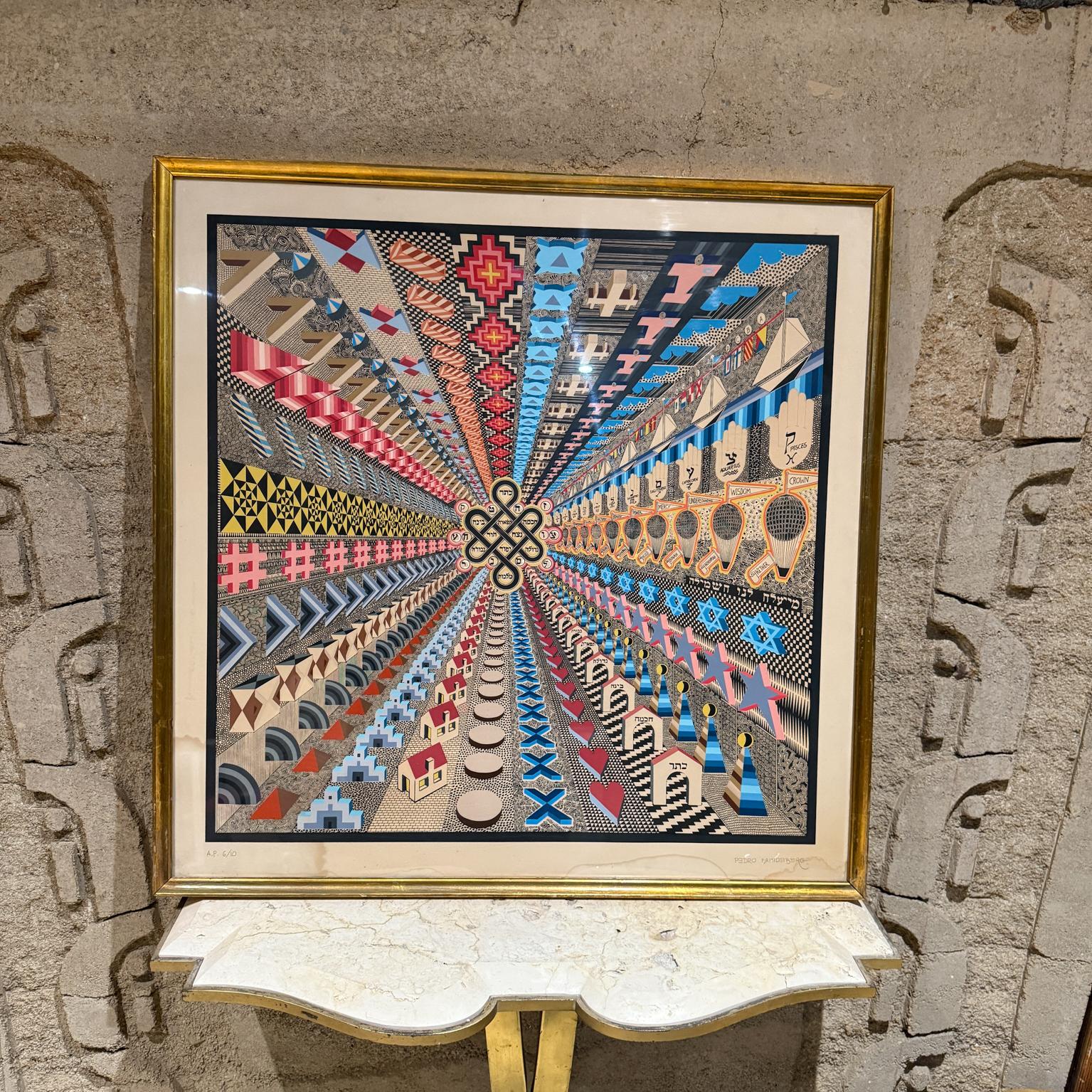 1970er Abstrakte Op Art Lithographie Kabalah von Pedro Friedeberg A P 6/10
Leuchtende Farben und kräftige Muster sorgen für Illusion und Fantasie.
Mit Bleistift signiert.
30 h x 30.25 x .75 Kunst 28.75 x 28.75
Original Holzrahmen mit