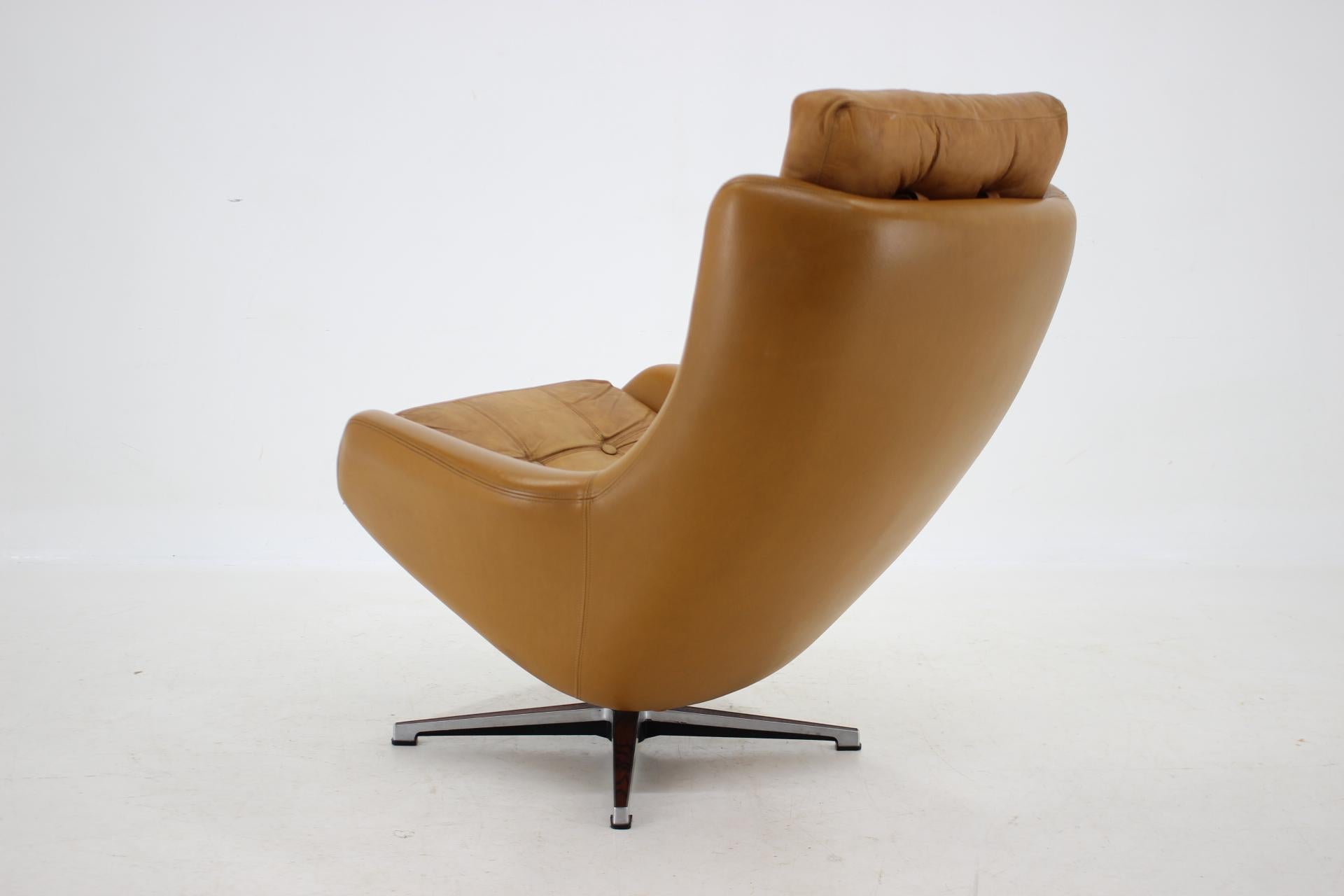 Late 20th Century 1970s PEEM Leather Adjustable Armchair , Finland  For Sale