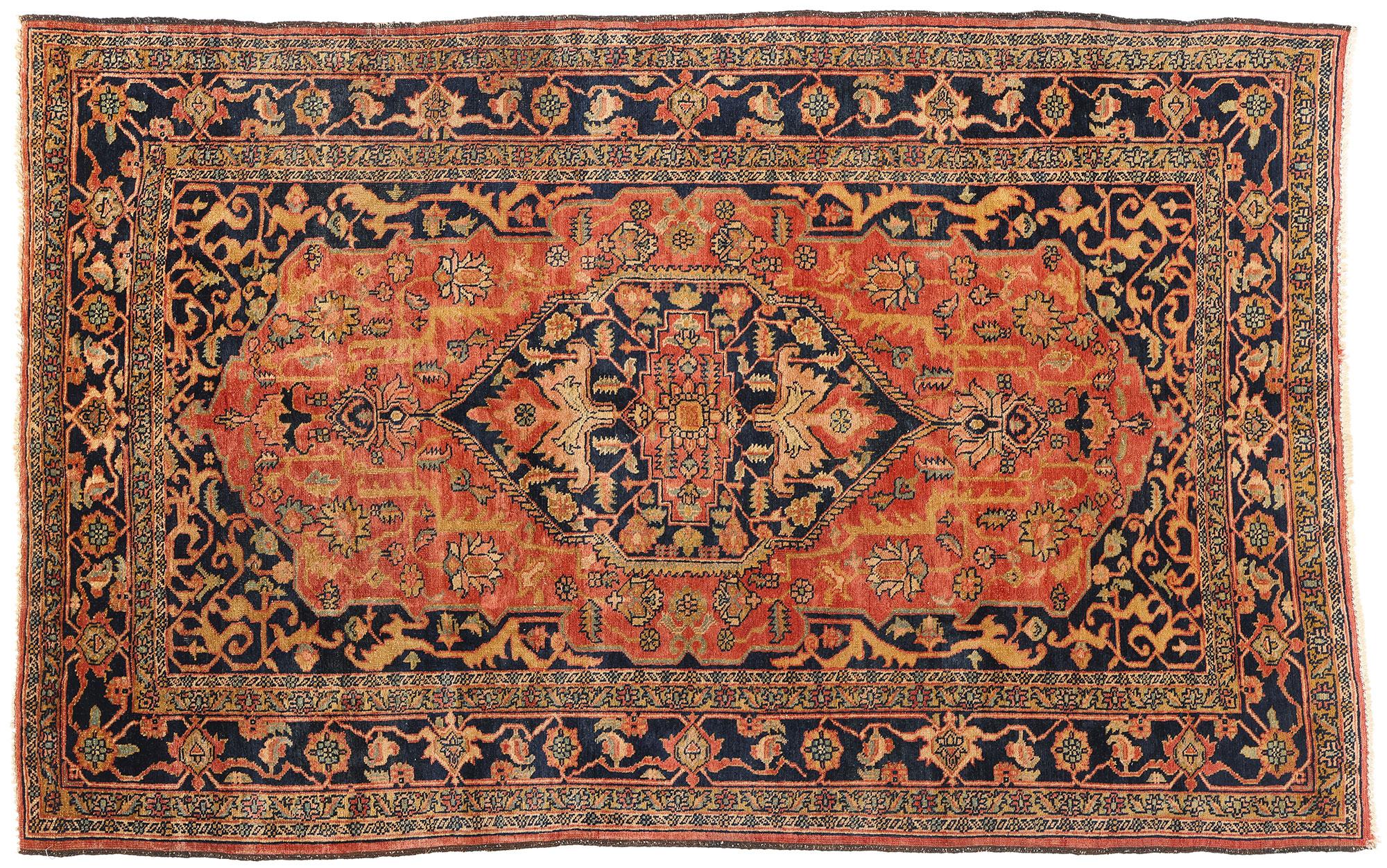 1970's  Persian Heriz Carpet with Traditional Modern Style For Sale 3