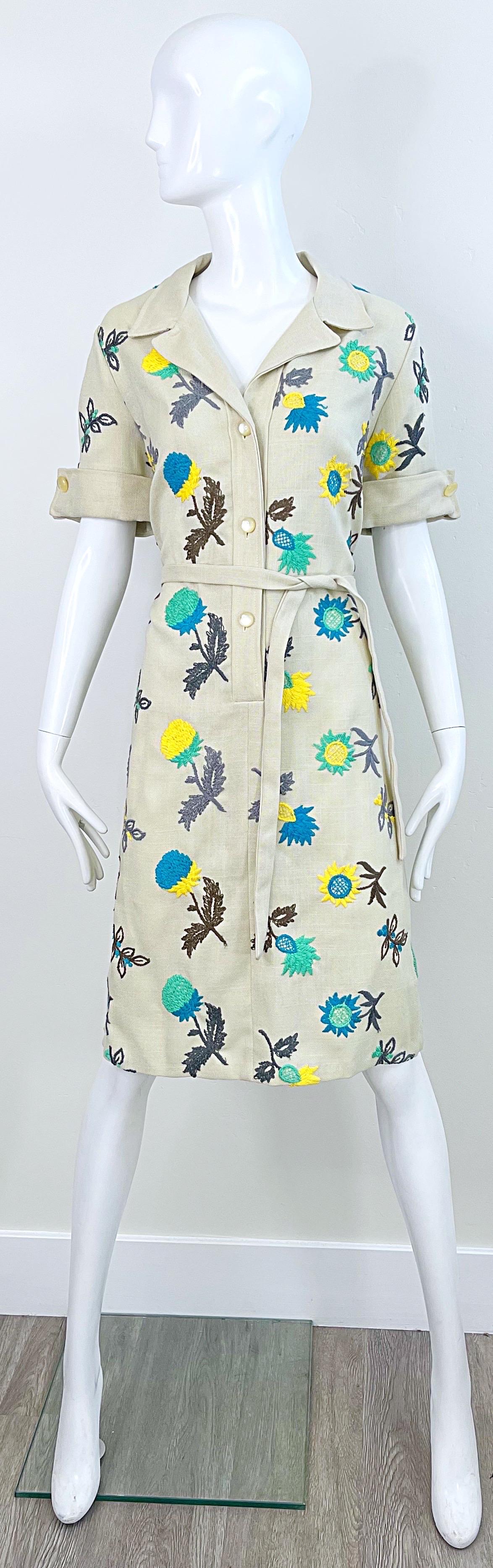 1970s Peter Stevens Irish Linen Embroidered Khaki Vintage 70s Shirt Dress For Sale 8