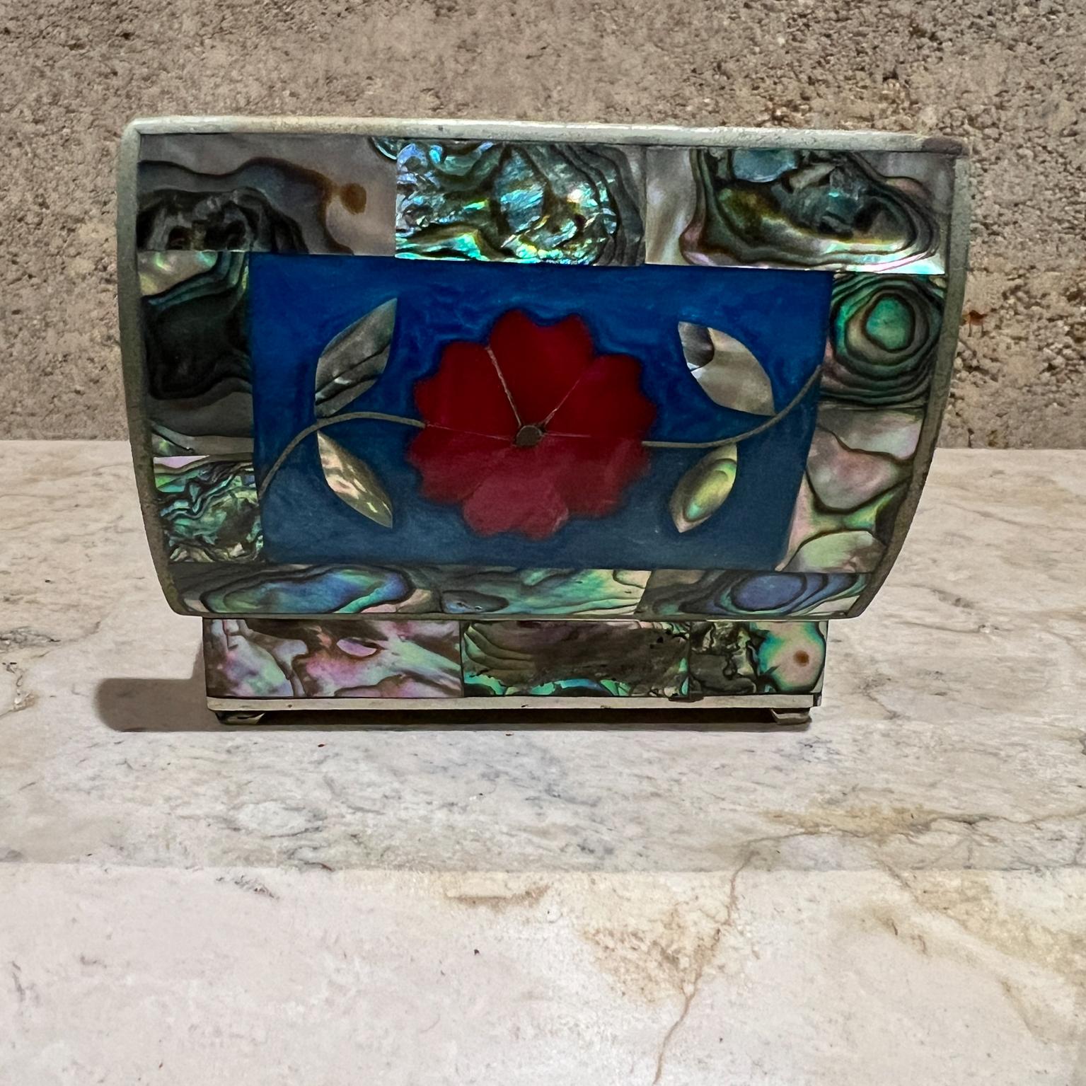 1970 Pequeña Caja de Baratijas de Plata Madreperla y Abulón México siglo XX en venta