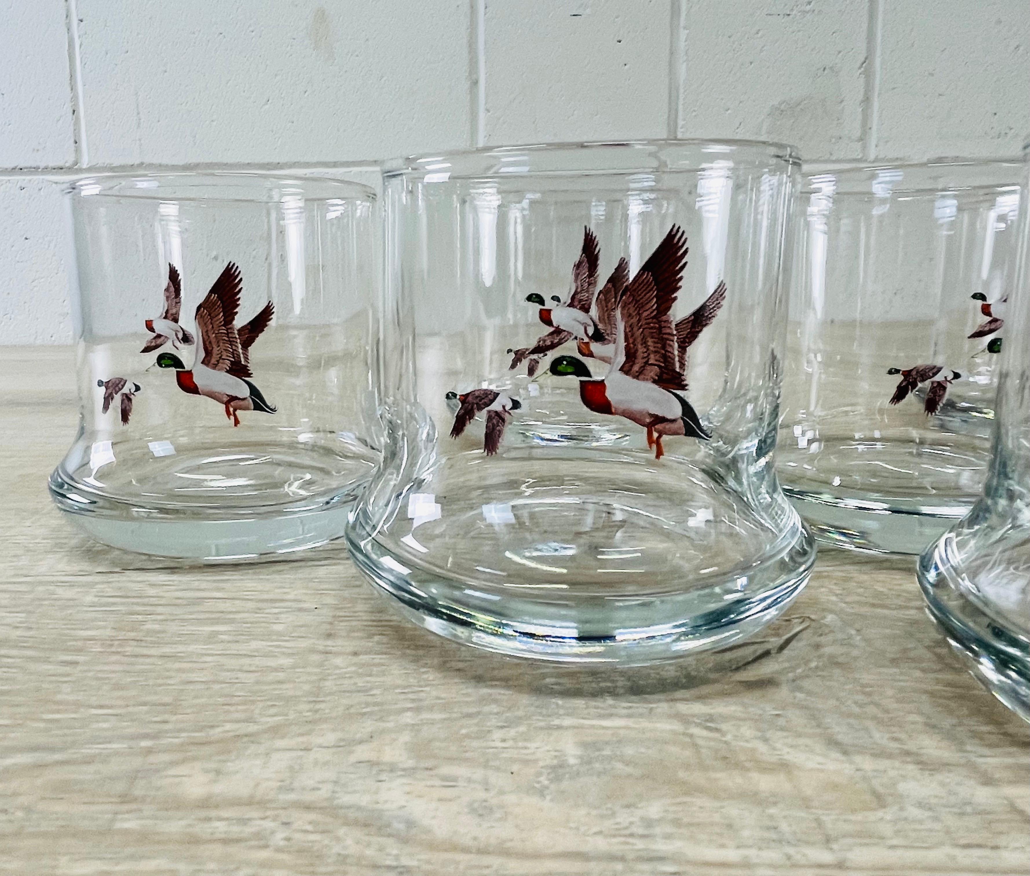 1970s Pheasant Glass Tumblers, Set of 8 In Good Condition For Sale In Amherst, NH