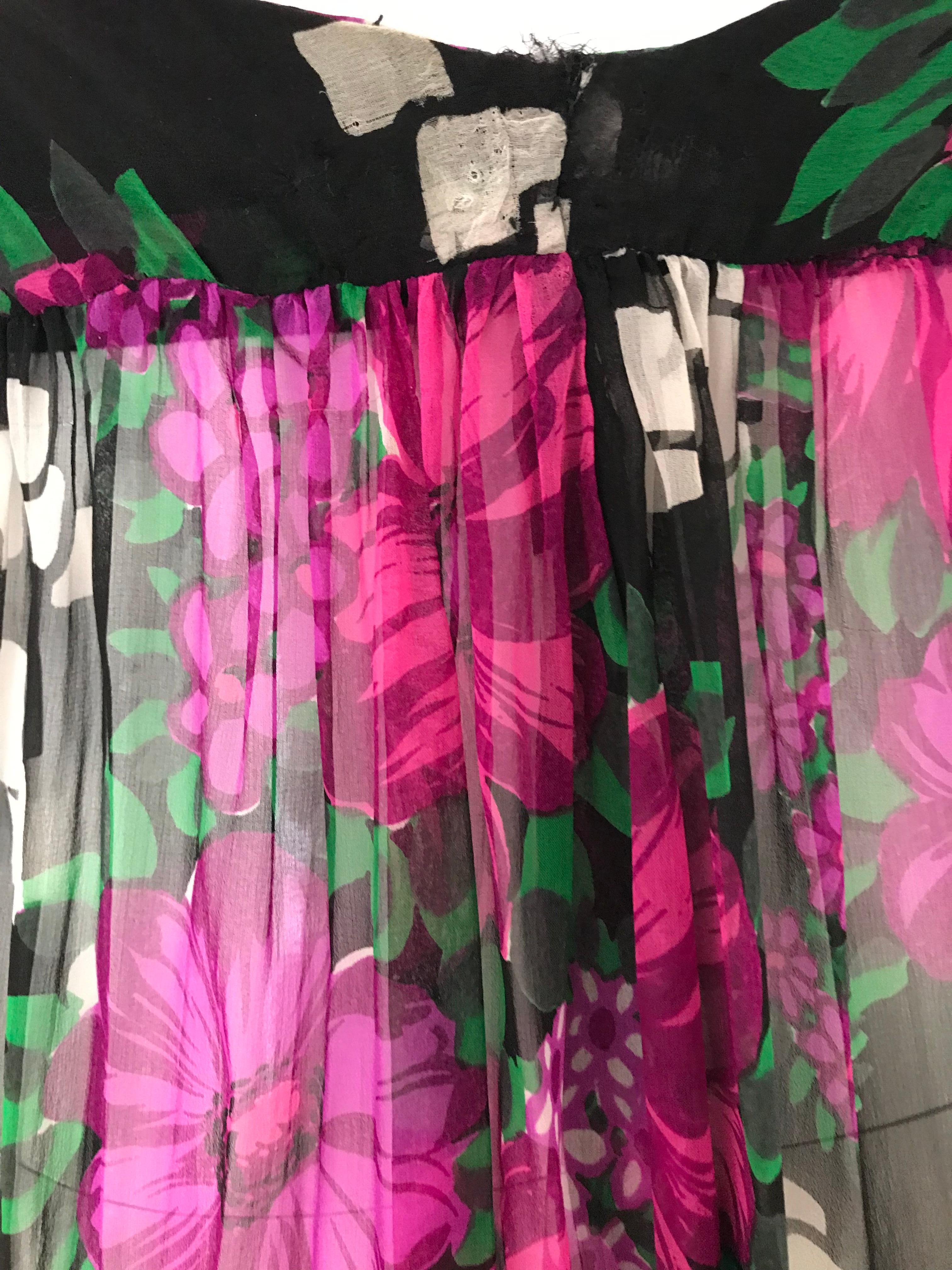1970s Pierre Cardin Floral Print Halter Silk Vest Dress For Sale 3