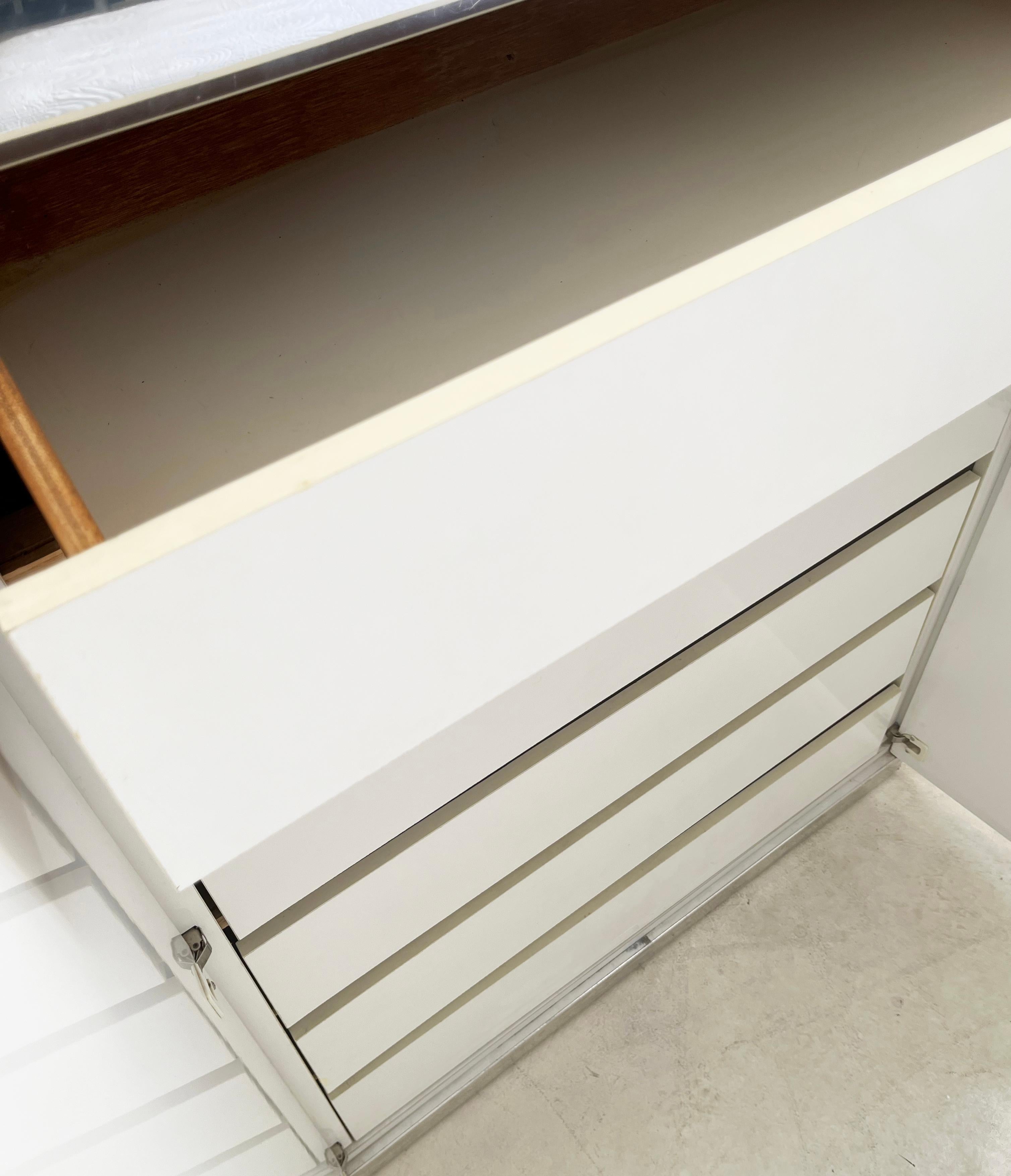 Chrome Commodes Art Déco Pierre Cardin pour Dillingham des années 1970 en vente