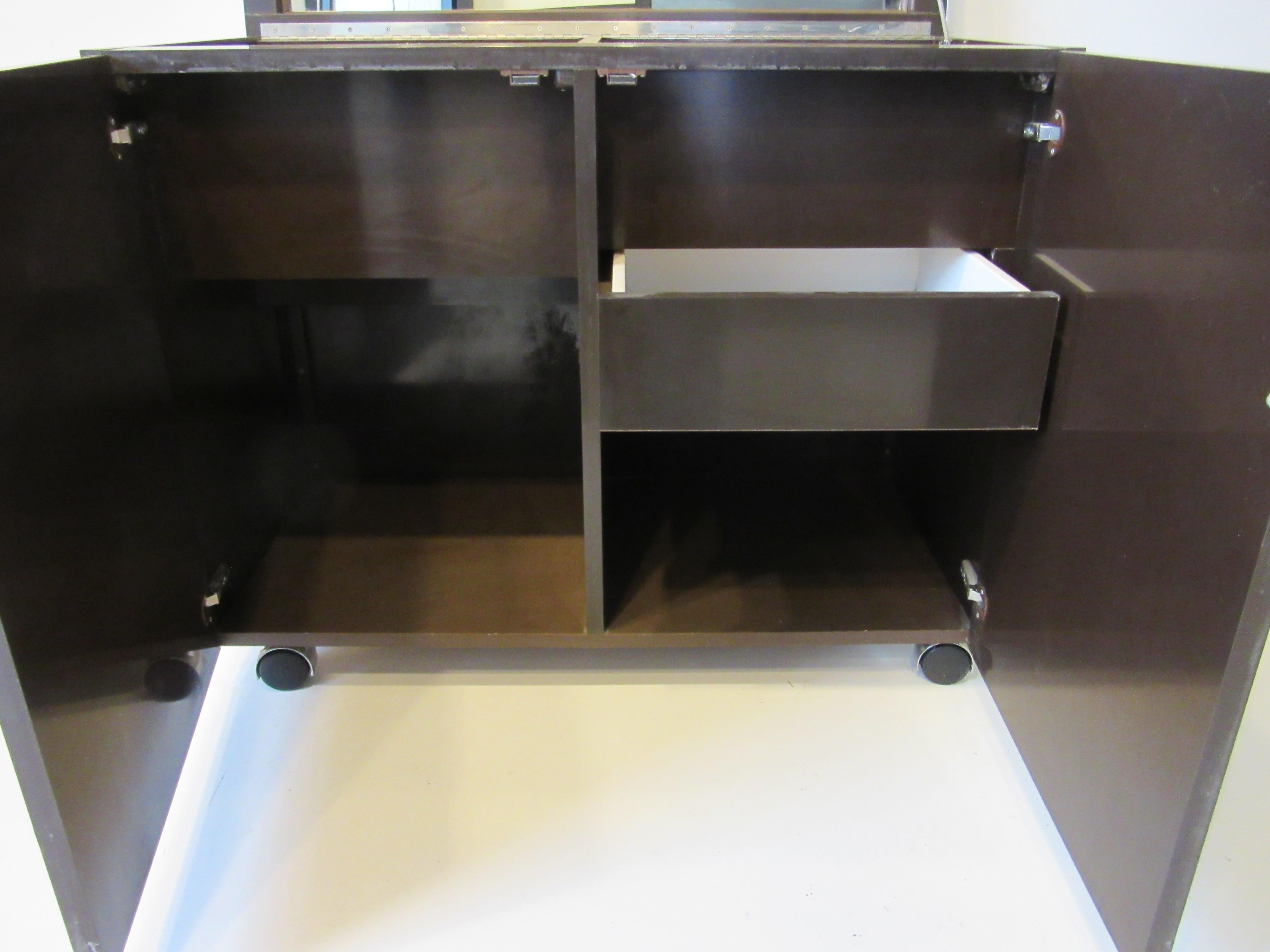 1970's Pierre Cardin Rolling Bar Cart 6