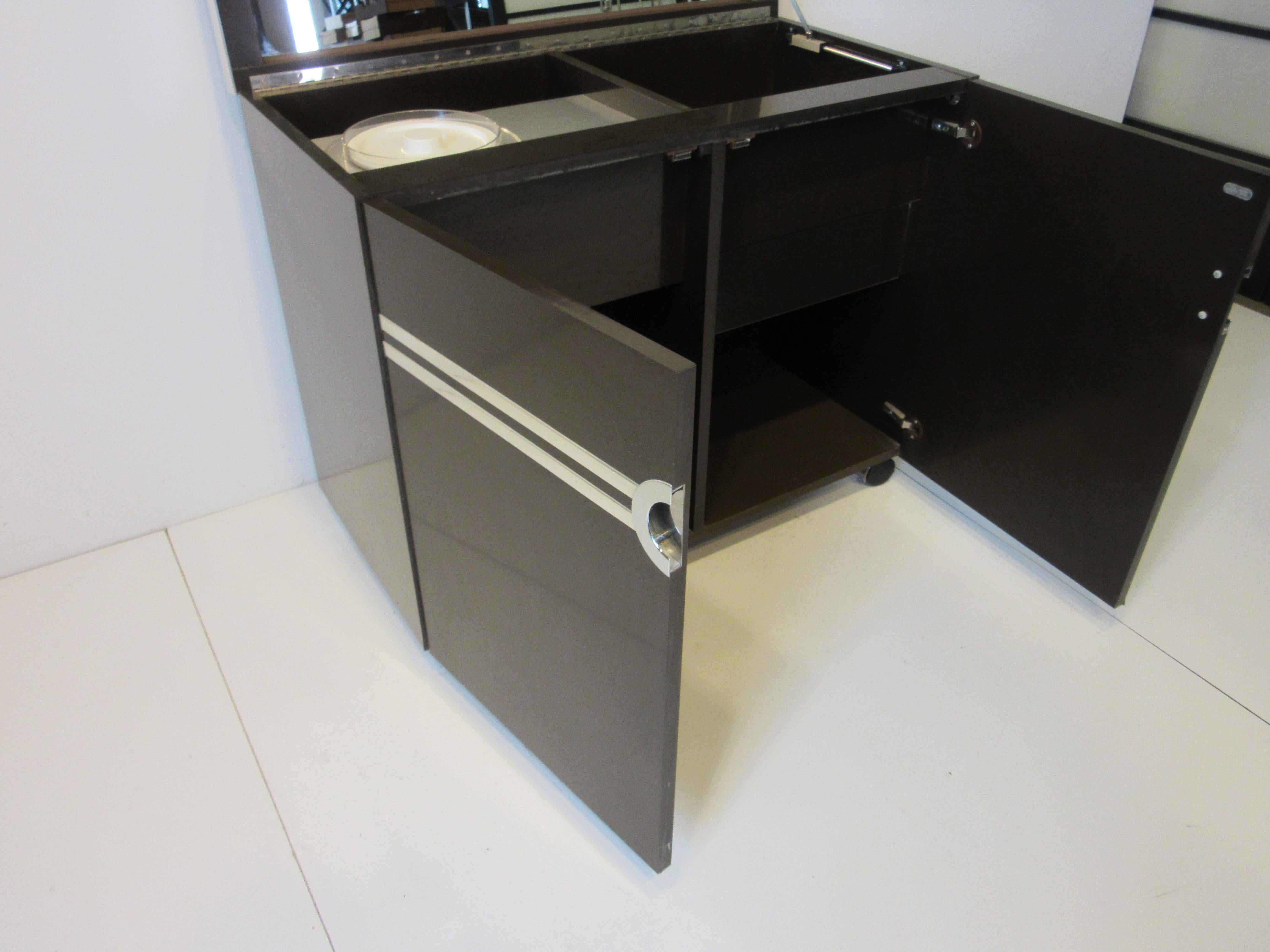 1970's Pierre Cardin Rolling Bar Cart 8