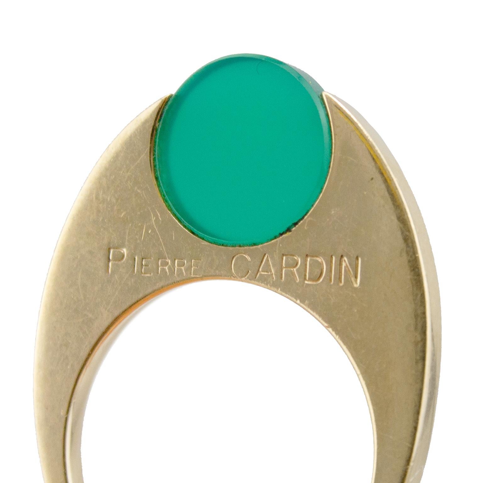 1970er Pierre Cardin Set von 14k Gold grünen und beigefarbenen Chalcedon Ringen  im Zustand „Gut“ im Angebot in Toronto, Ontario