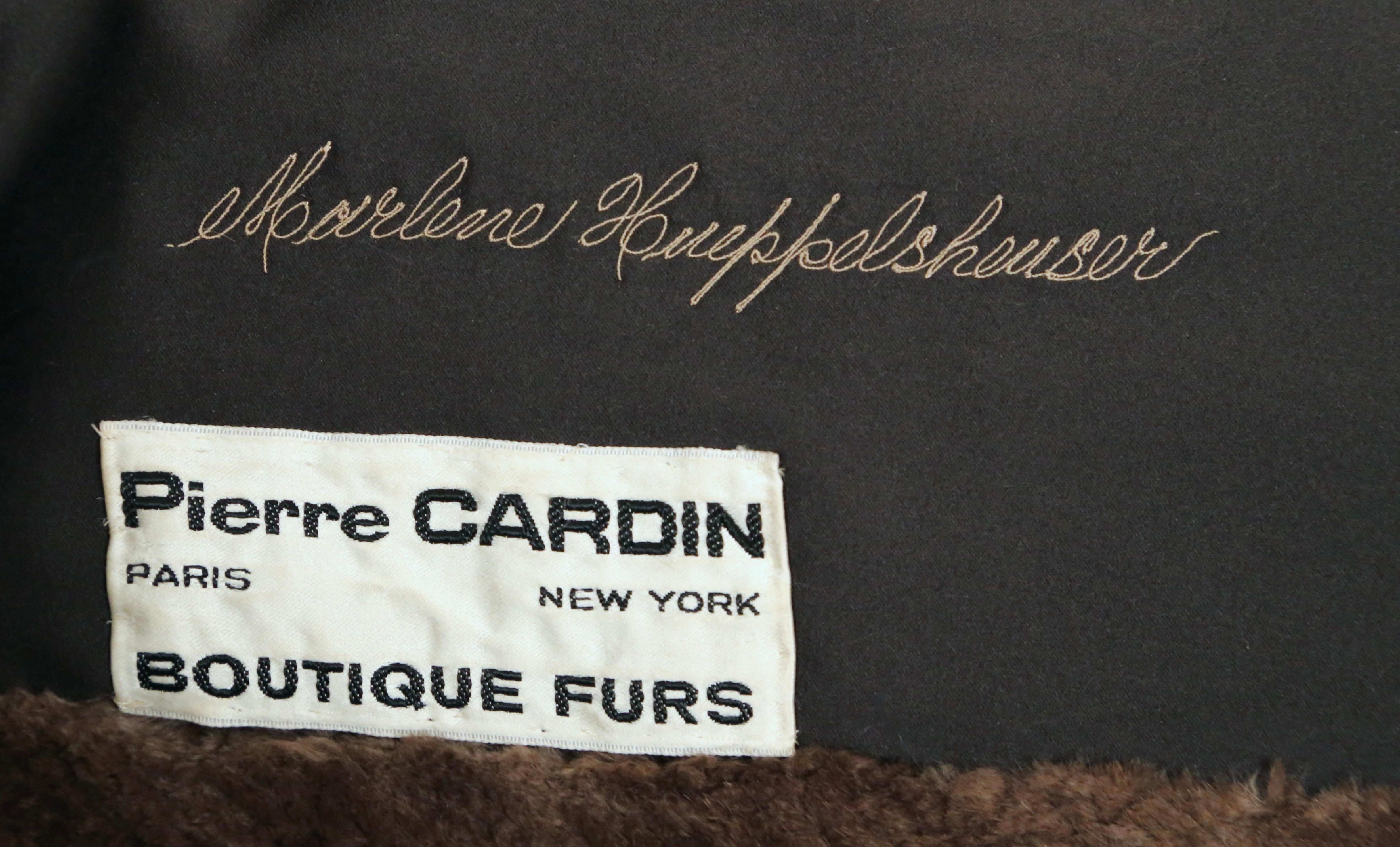 Cappotto in pelliccia di castoro tosato anni '70 di PIERRE CARDIN con motivo patchwork chevron in vendita 6