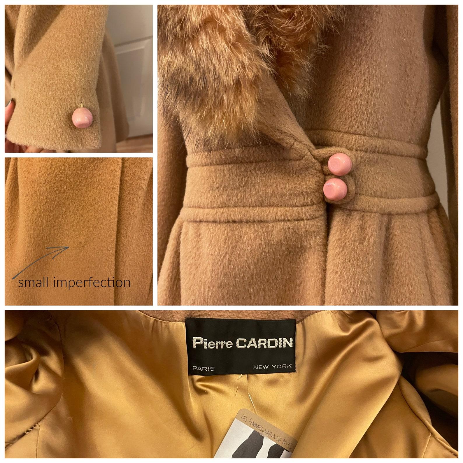 1970s Pierre Cardin wool princess coat with fox fur collar For Sale 5