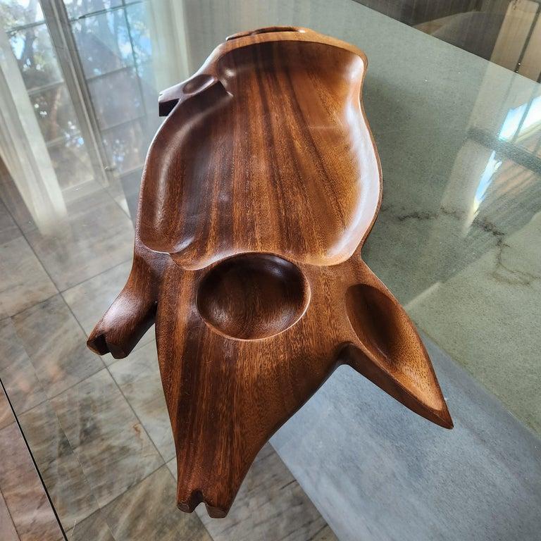 1970s Pig Party Platter Serving Tray Wood Charcuterie Board In Good Condition For Sale In Chula Vista, CA