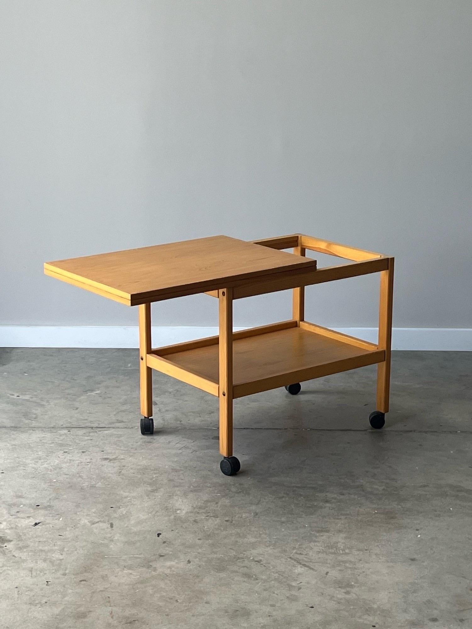Mid-Century Modern 1970s Pine Expanding Bar / Serving Cart