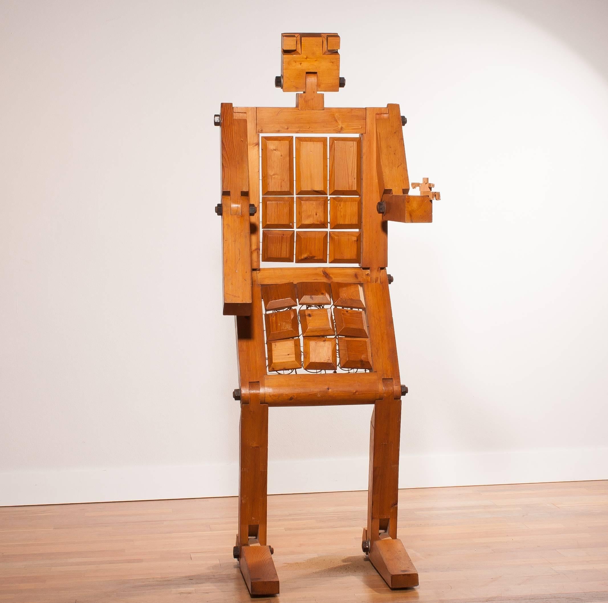 1970s, Pinewood Robot Chair 5