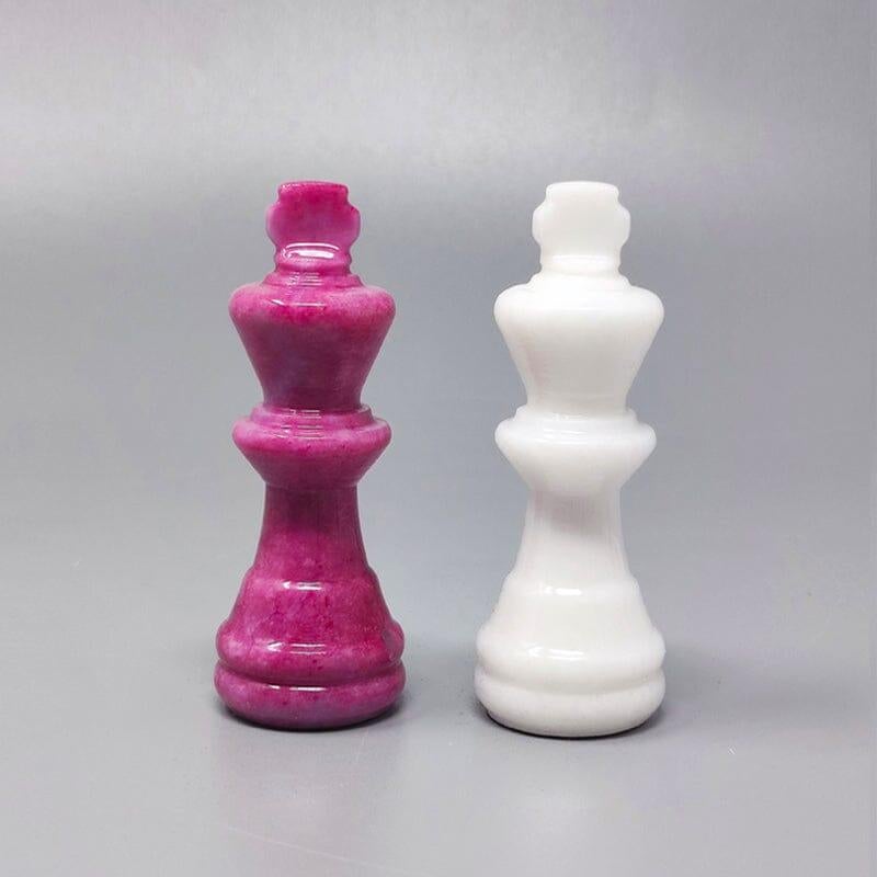 Late 20th Century 1970s Pink and White Chess Set in Volterra Alabaster Handmade Made in Italy For Sale