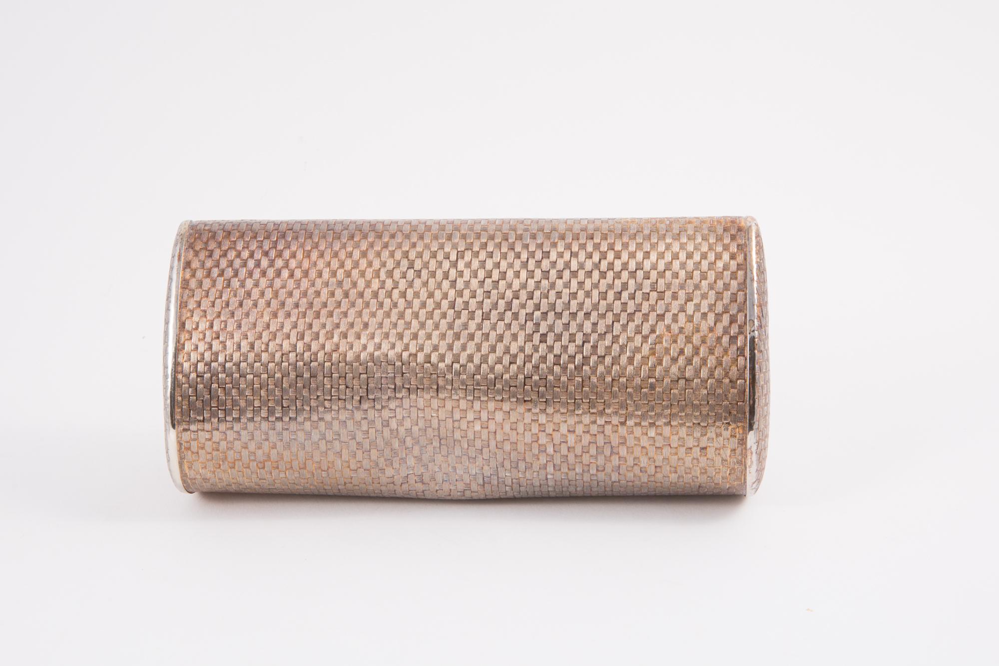 1970s Pink Gold Tone Metal Minaudière Evening Clutch  In Good Condition In Paris, FR