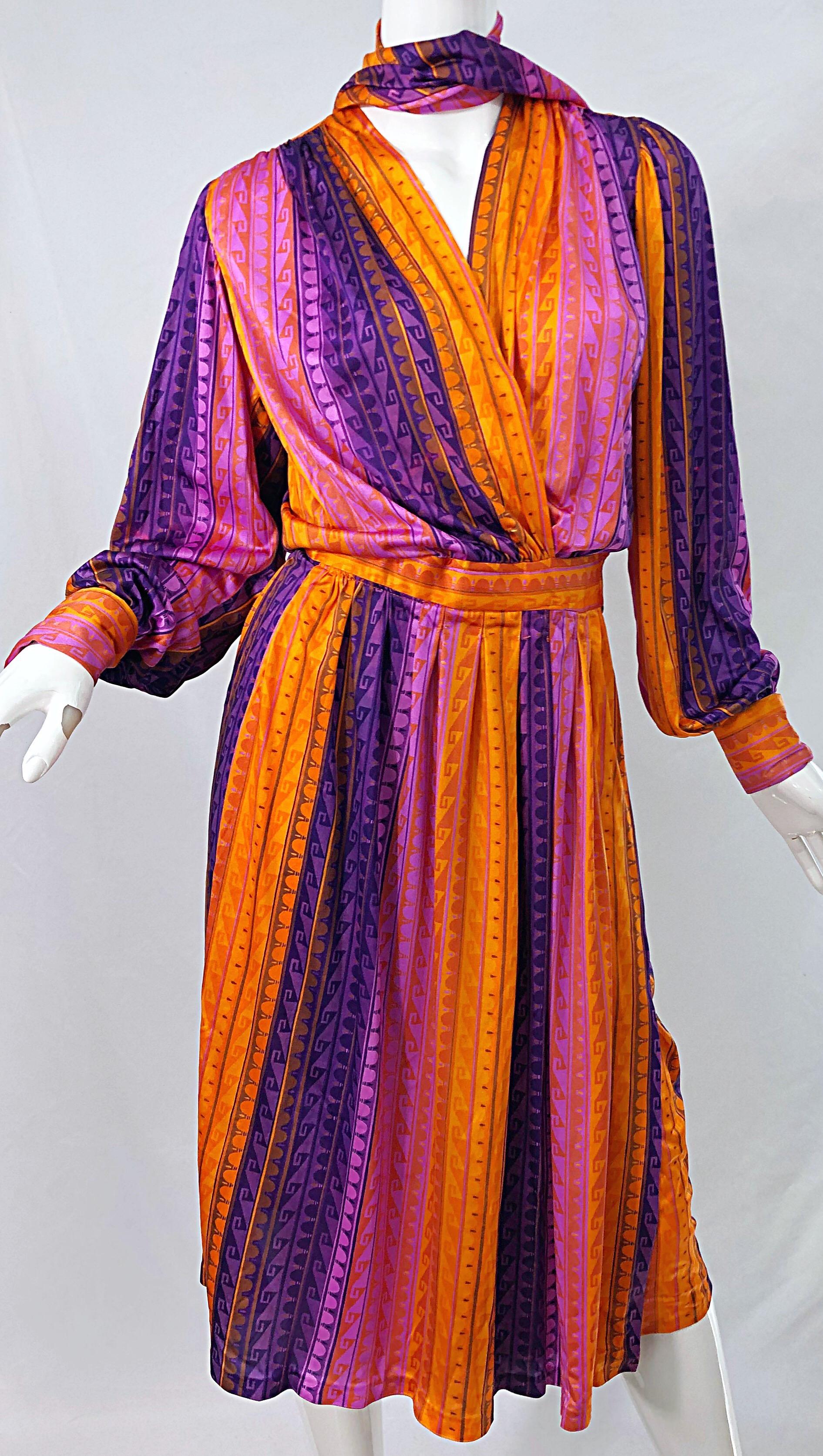 1970er gestreiftes Slinky Vintage 70er Jahre Schal-Wickelkleid in Rosa + Orange + Lila im Angebot 7