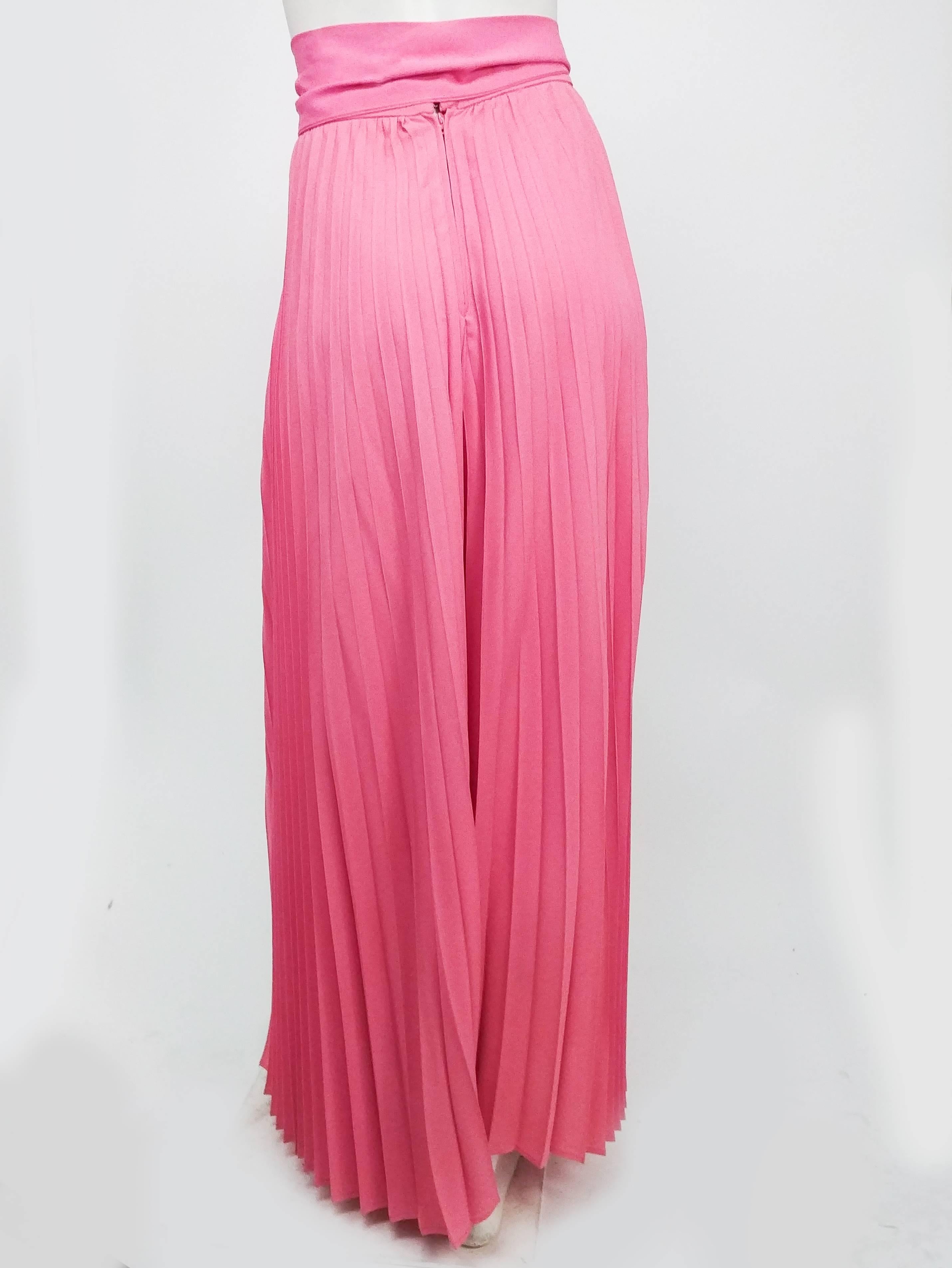 1970er Rosa Plissee-Hose mit weitem Bein (Pink) im Angebot