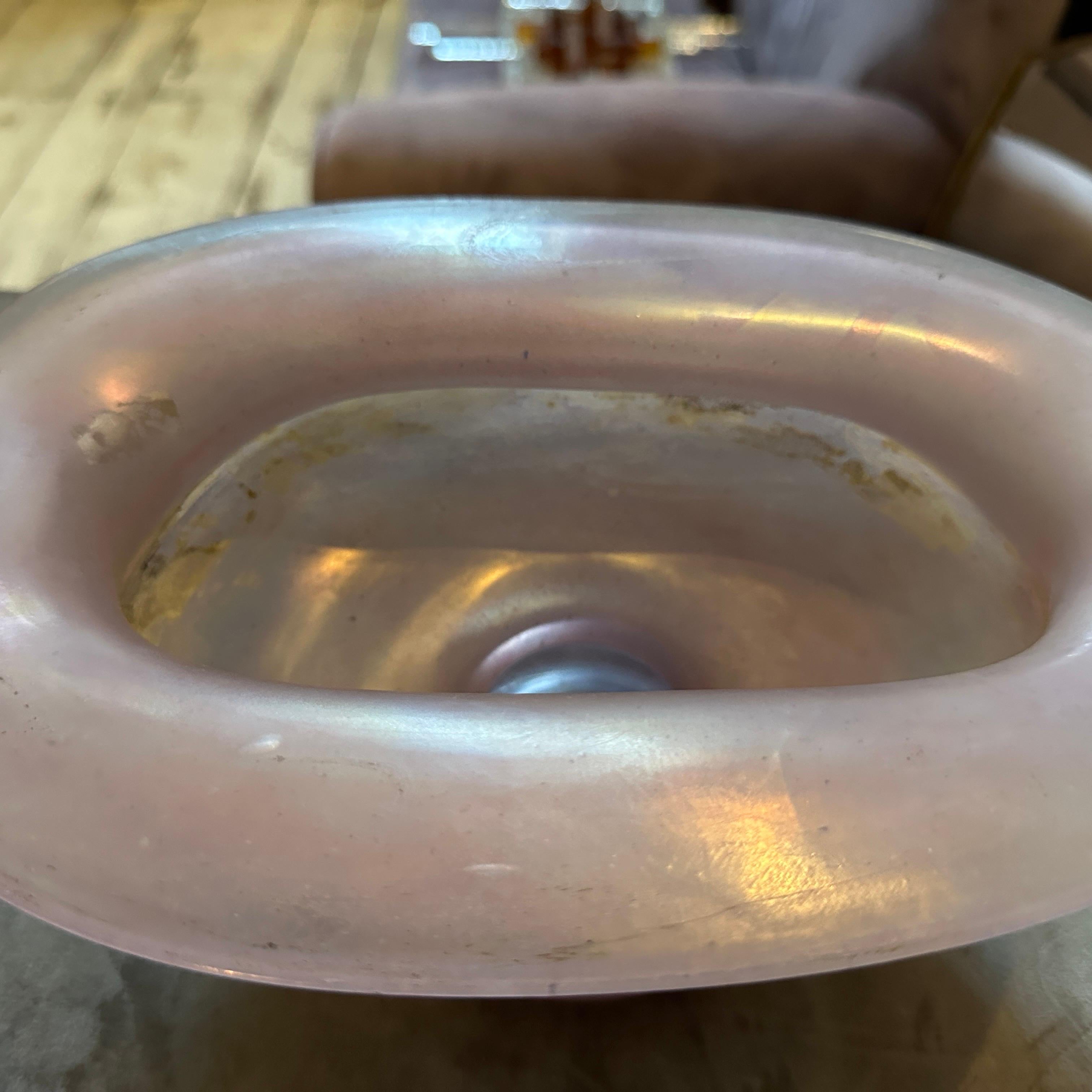 Italiano Ciotola ovale in vetro di Murano rosa degli anni '70 di Cenedese Scavo in vendita