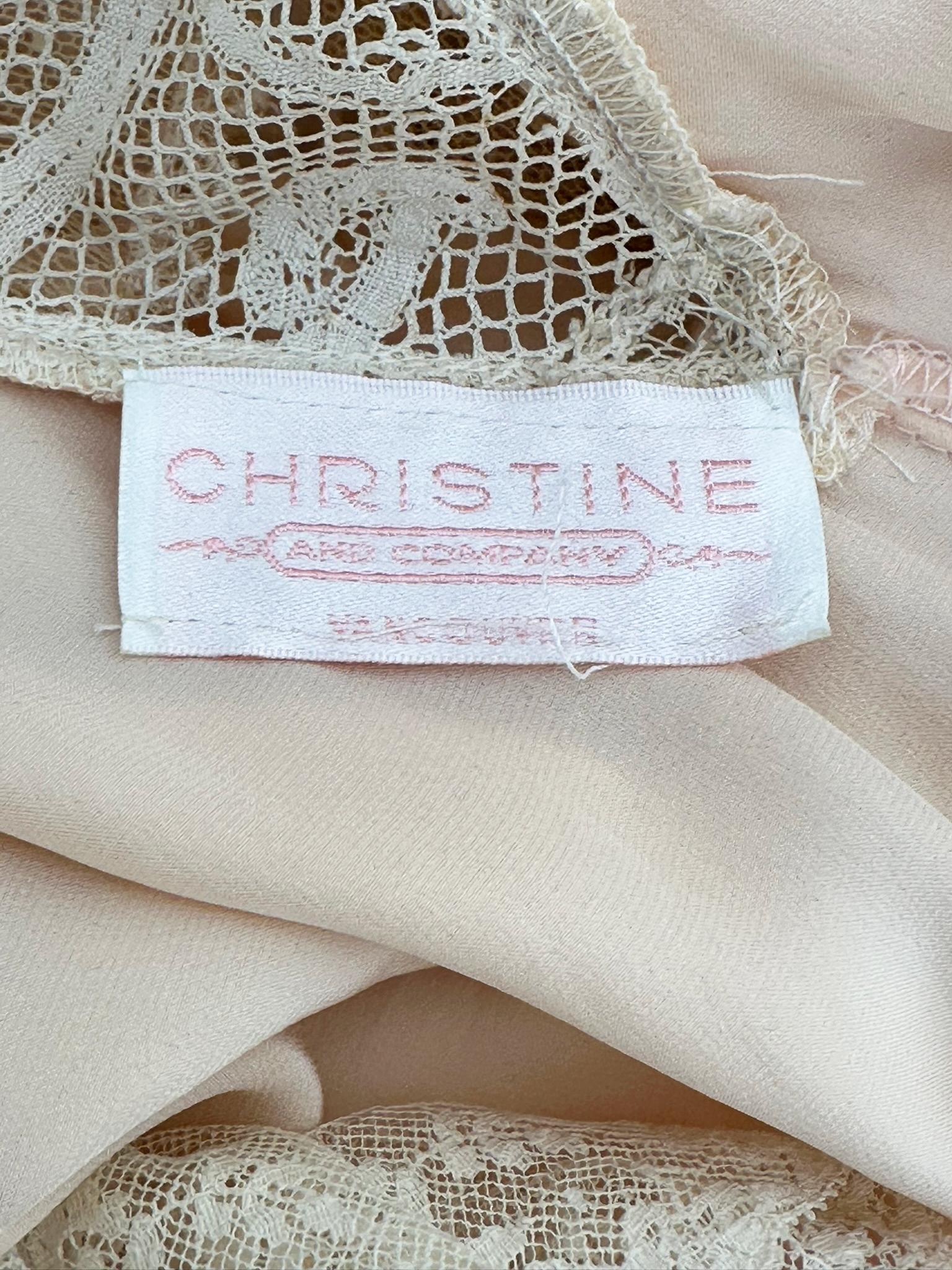 1970s Pink Silk & Antique Lace Dressing Gown with Ribbon Rosettes & Dotted Tulle For Sale 11