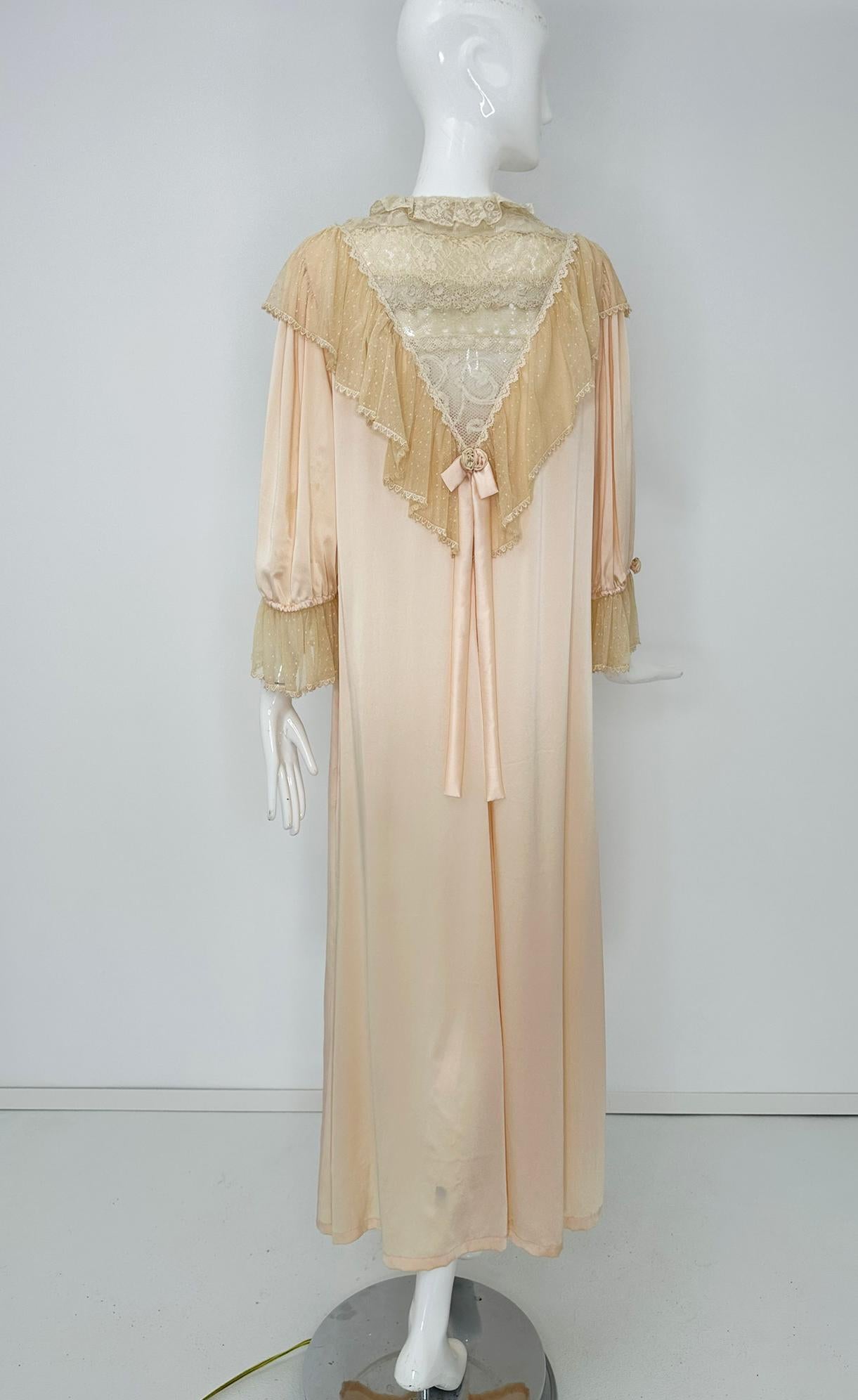 1970s Pink Silk & Antique Lace Dressing Gown with Ribbon Rosettes & Dotted Tulle For Sale 2