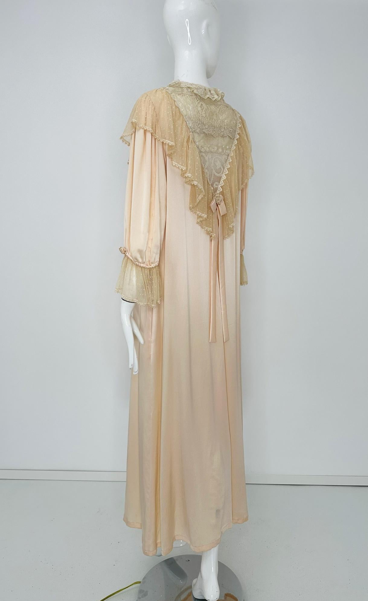 1970s Pink Silk & Antique Lace Dressing Gown with Ribbon Rosettes & Dotted Tulle For Sale 3