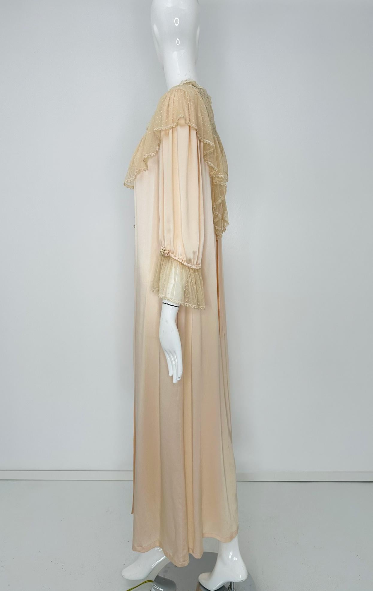 1970s Pink Silk & Antique Lace Dressing Gown with Ribbon Rosettes & Dotted Tulle For Sale 4