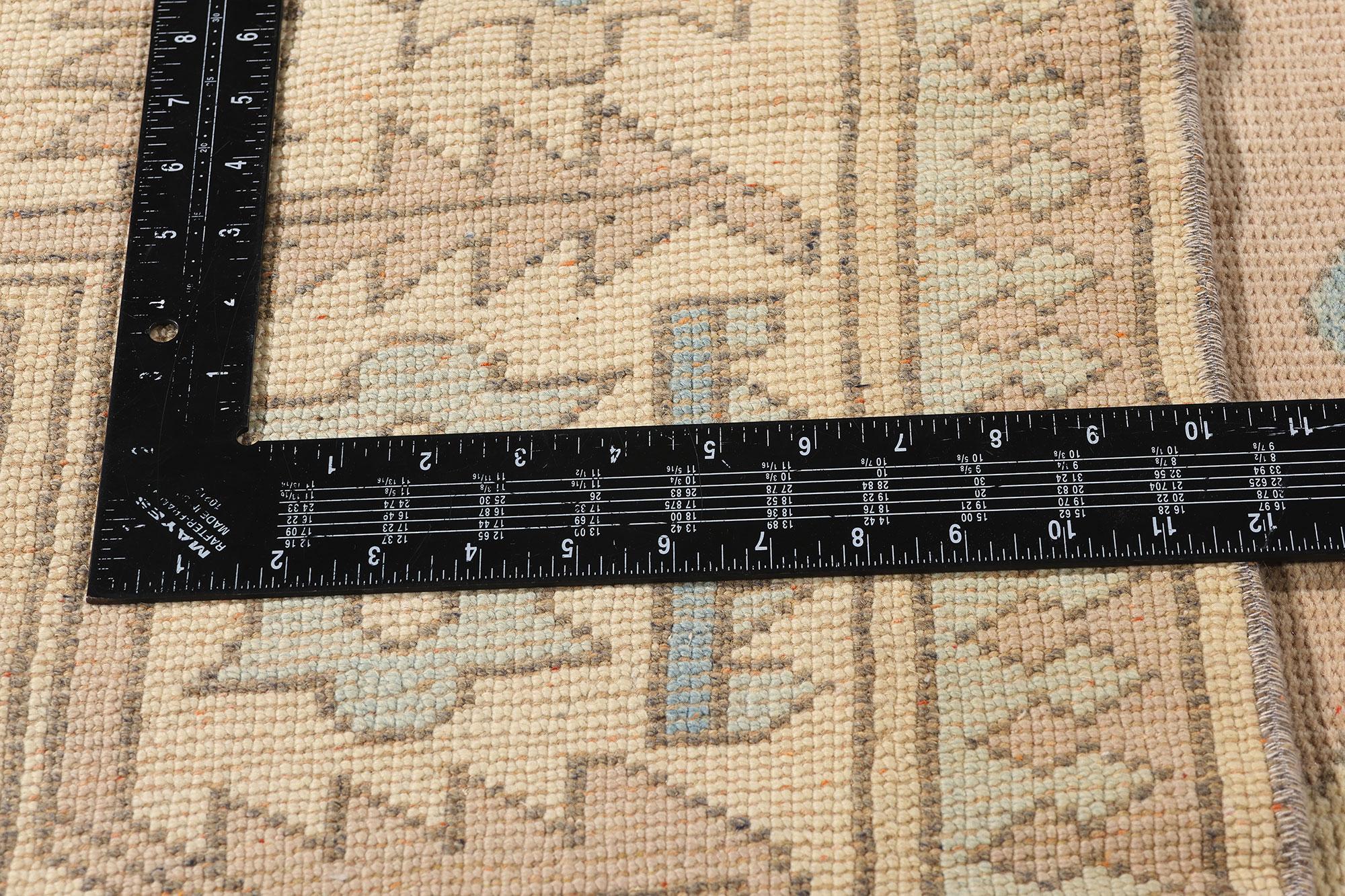 Tapis turc Oushak rose des années 1970, de style tribal moderne en vente 5