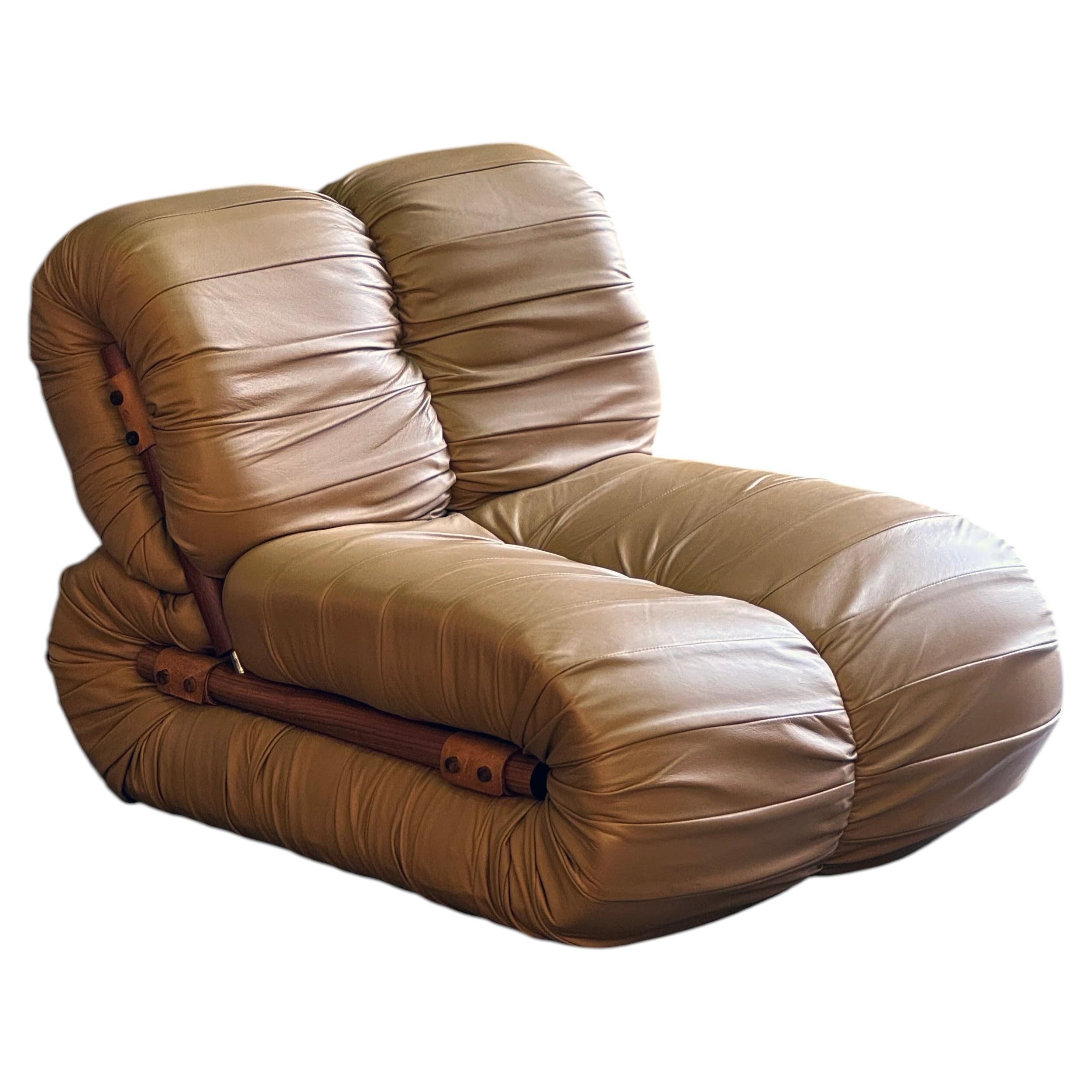 1970s MP 115 Lounge Chair by Percival Lafer for Lafer in tan leather