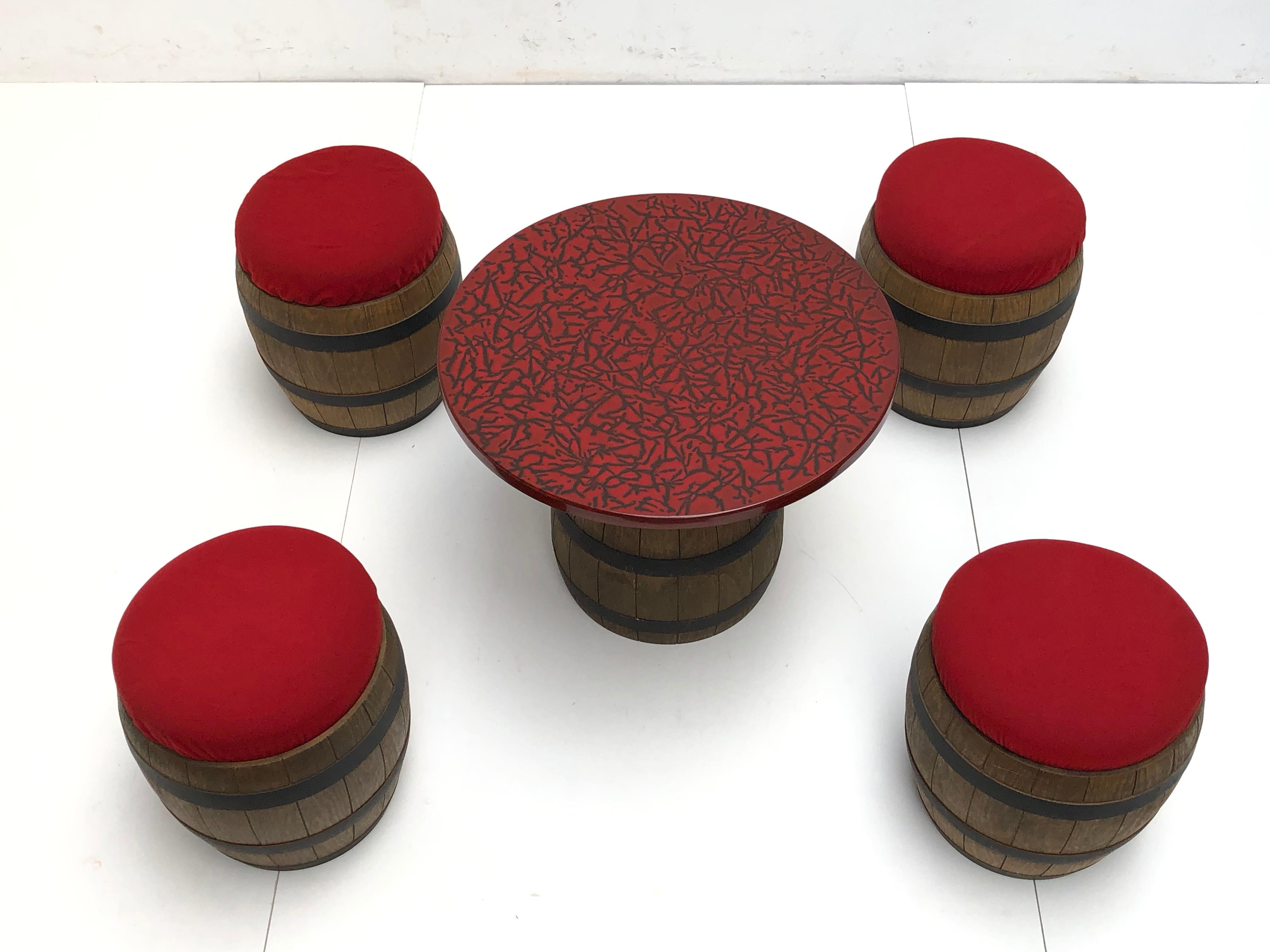 1970s Plastic Fantastic 'Whiskey Barrel' Drinking Table and Stools Emsa Germany For Sale 2