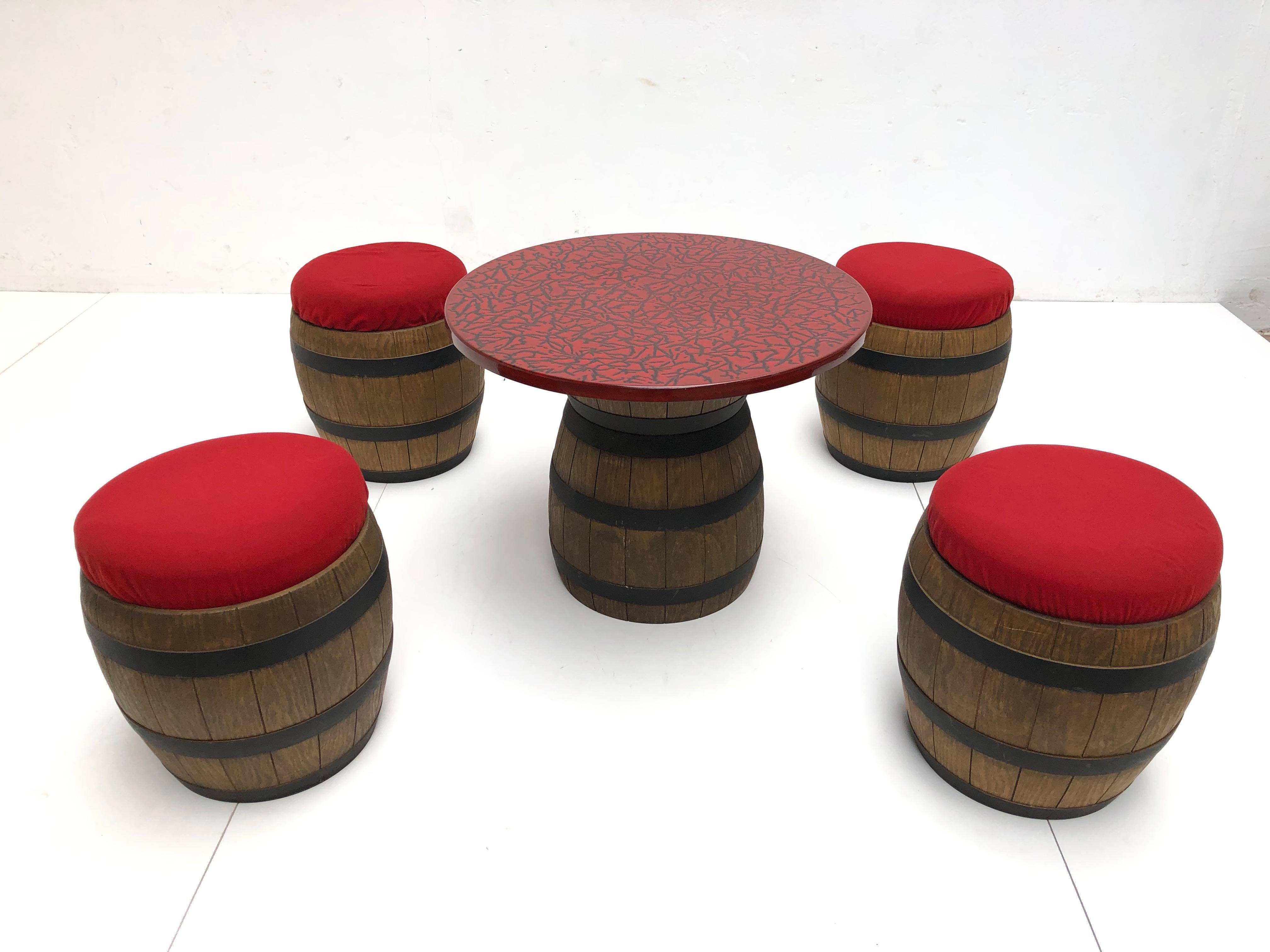 Mid-Century Modern 1970s Plastic Fantastic 'Whiskey Barrel' Drinking Table and Stools Emsa Germany For Sale