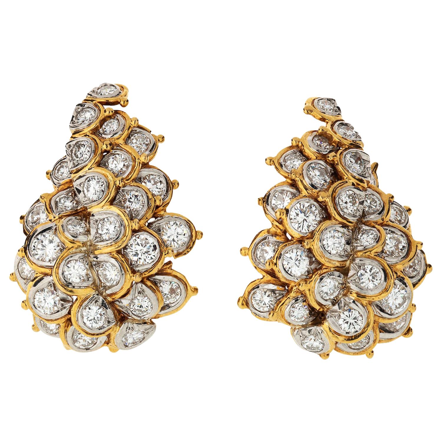 1970er Jahre Platin & 18 Karat Gelbgold Nachlass-Ohrringe mit 5,00 Karat Diamanten im Angebot