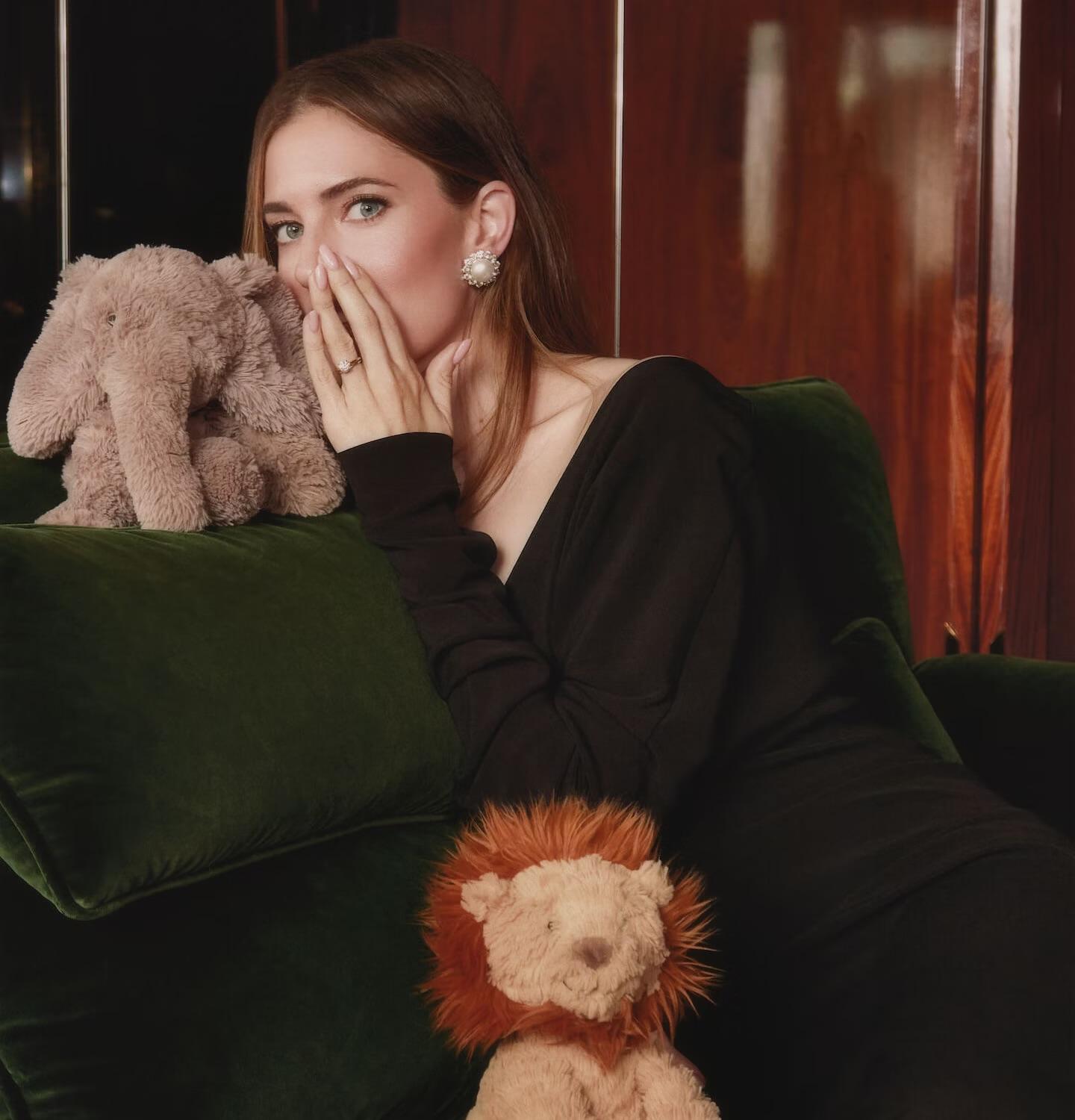 Taglio brillante Orecchini a grappolo in platino, perle e diamanti degli anni '70 in vendita