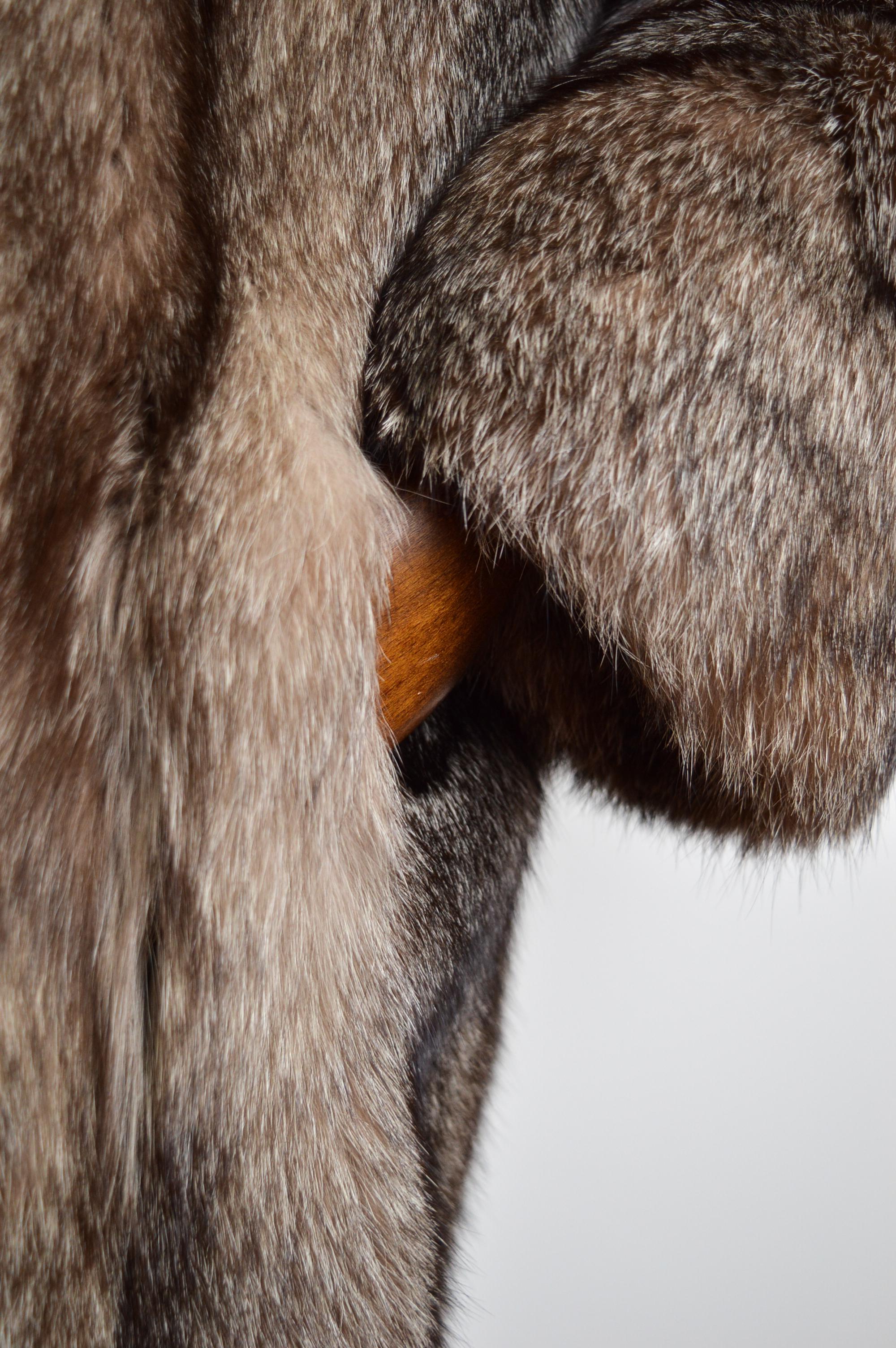 1970 Plush Luxurious Vintage Arctic Fox Silver Brown Fur Coat - Jacket 8