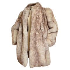 Luxueux manteau vintage luxueux en fourrure de renard arctique blanc argenté des années 1970 