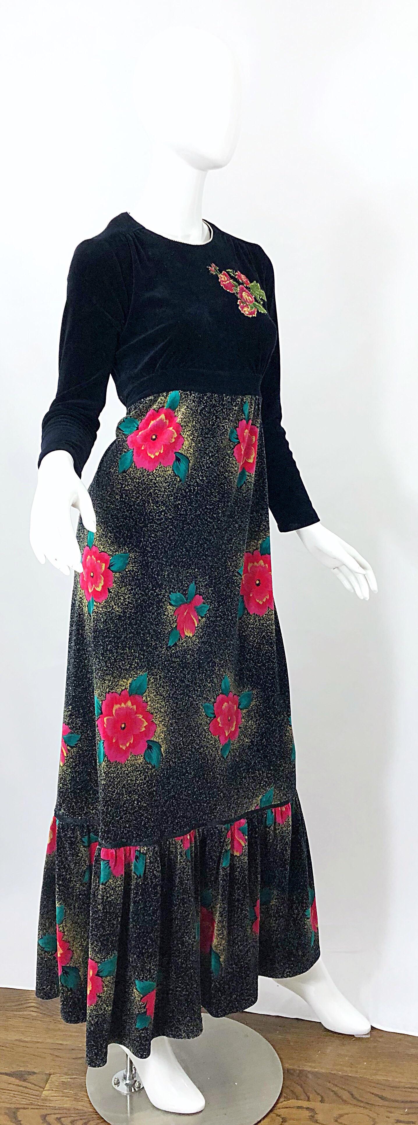 1970s Poinsettia Print Embroidered Beaded Velvet Velour Holiday Maxi Dress Gown For Sale 1