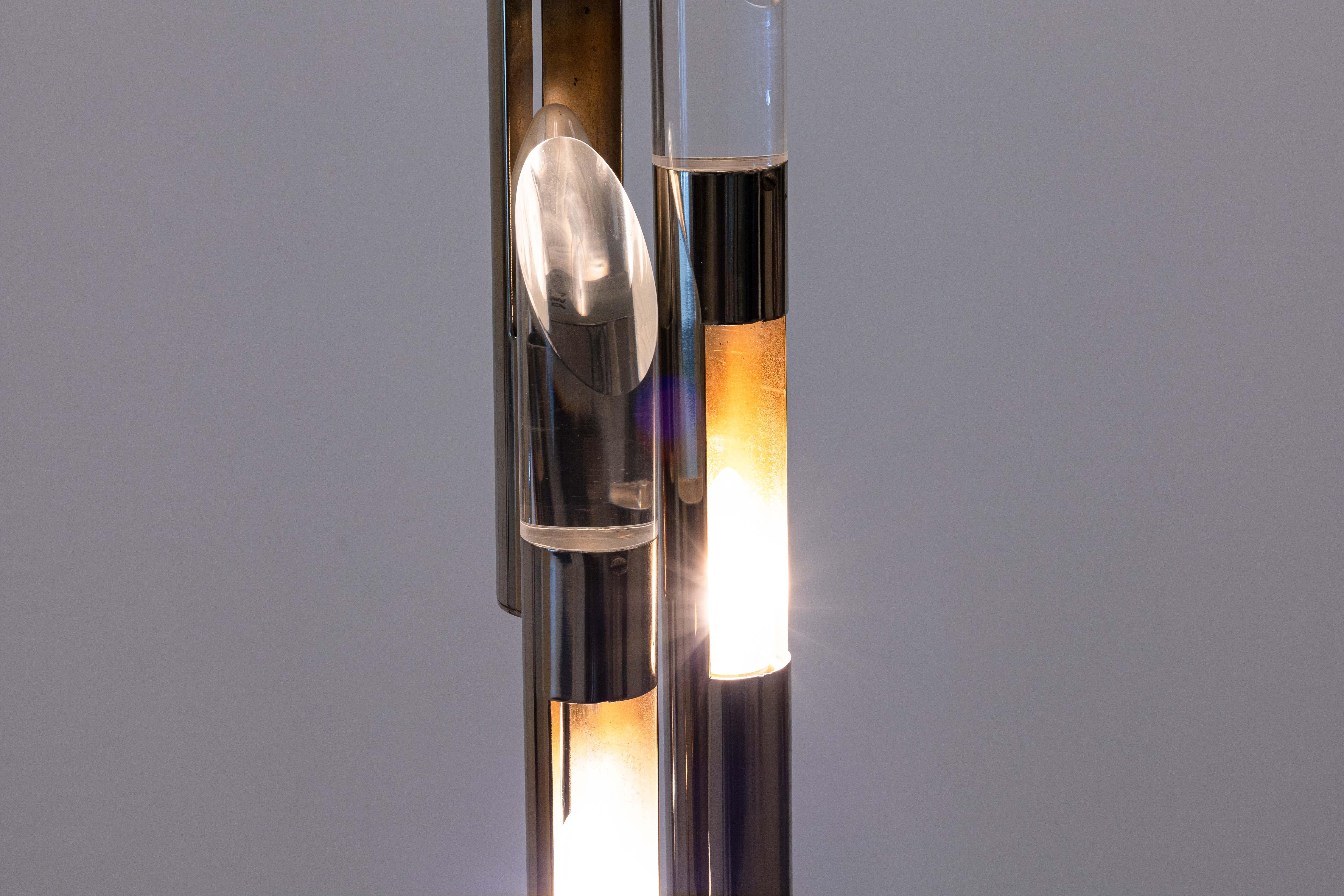 Late 20th Century 1970s Polished Chrome Three Fixture Table Lamp with Lucite Acrylic Prism Tips For Sale