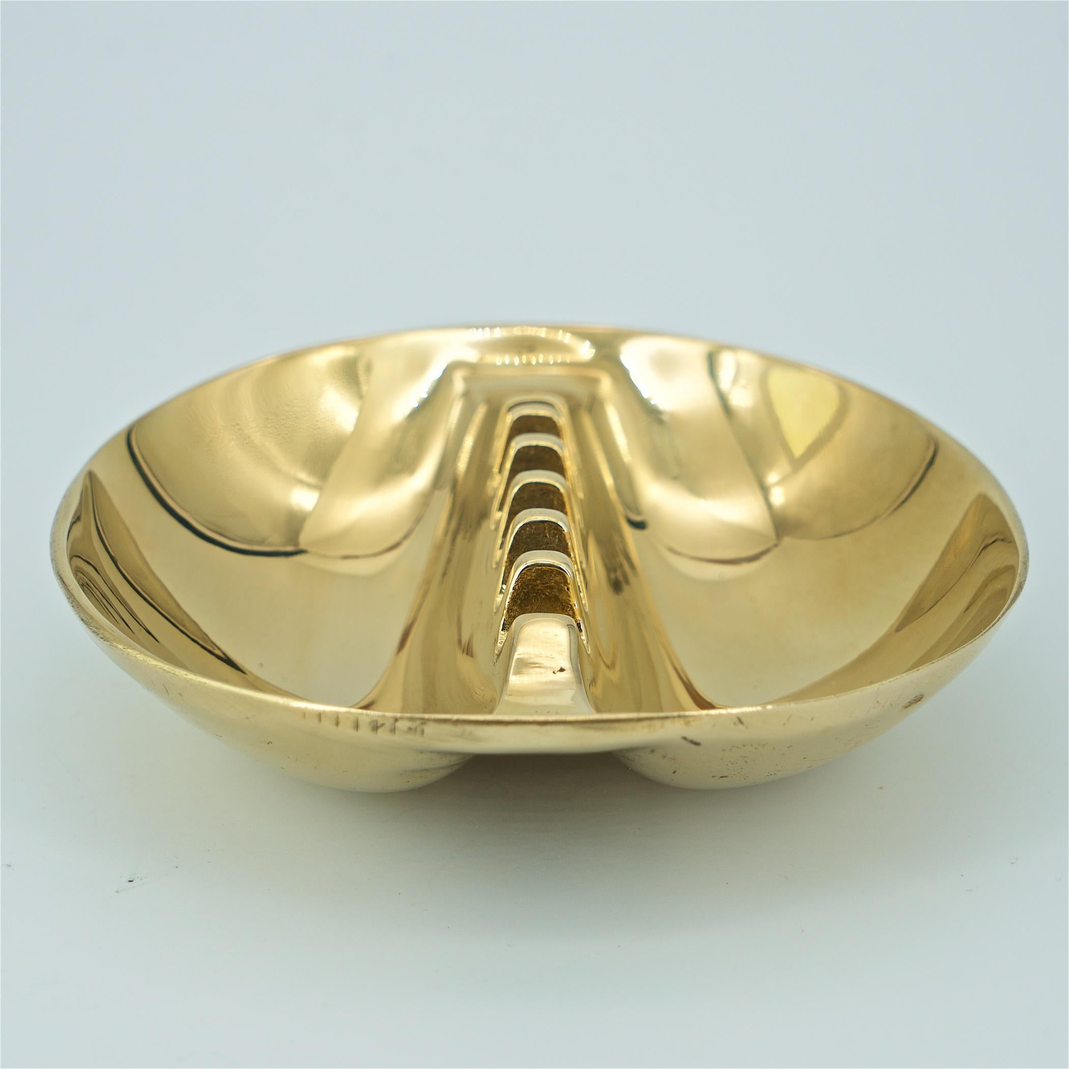Mid-Century Modern 1970s Polished Gold Tone Ashtray Table Sculpture Mid-Century American Design