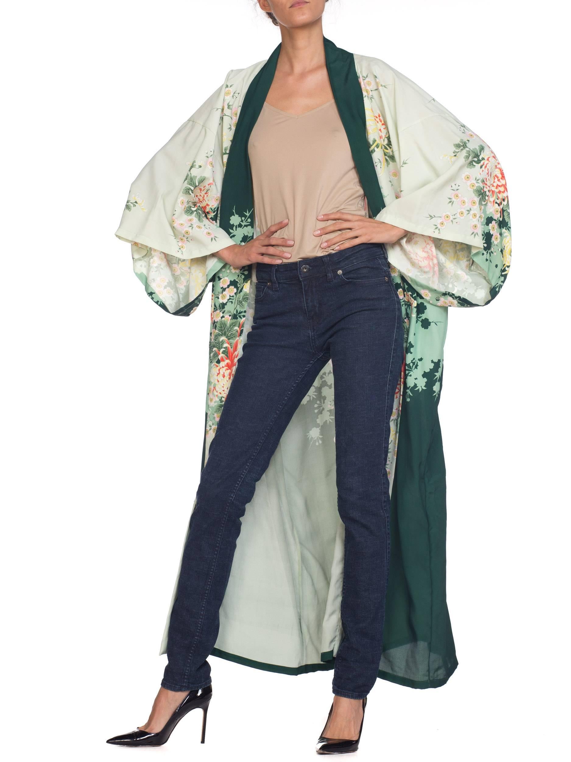 Poly-Kimono in Grün mit Blumenmuster, 1970er Jahre 5