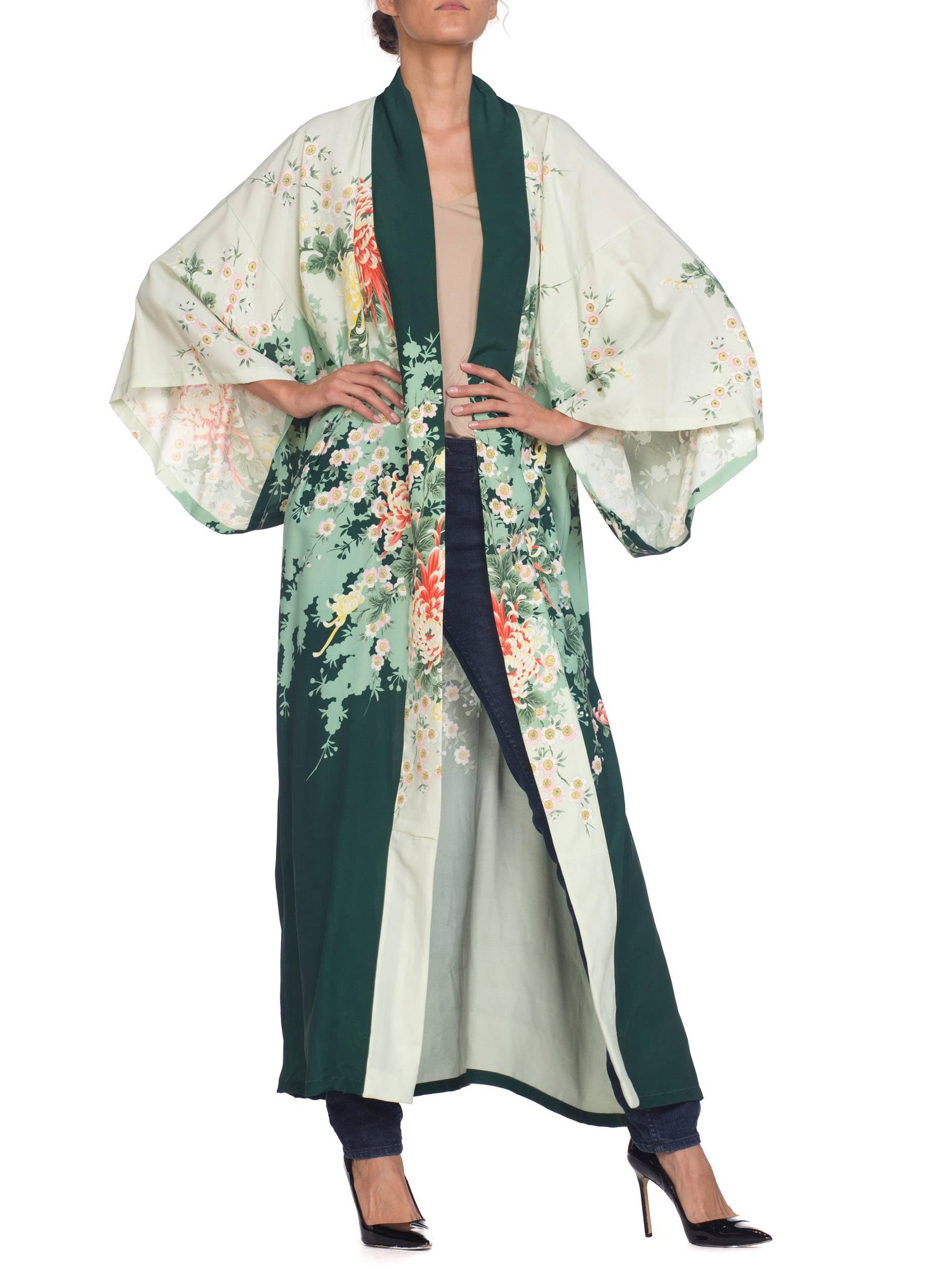 Poly-Kimono in Grün mit Blumenmuster, 1970er Jahre 2
