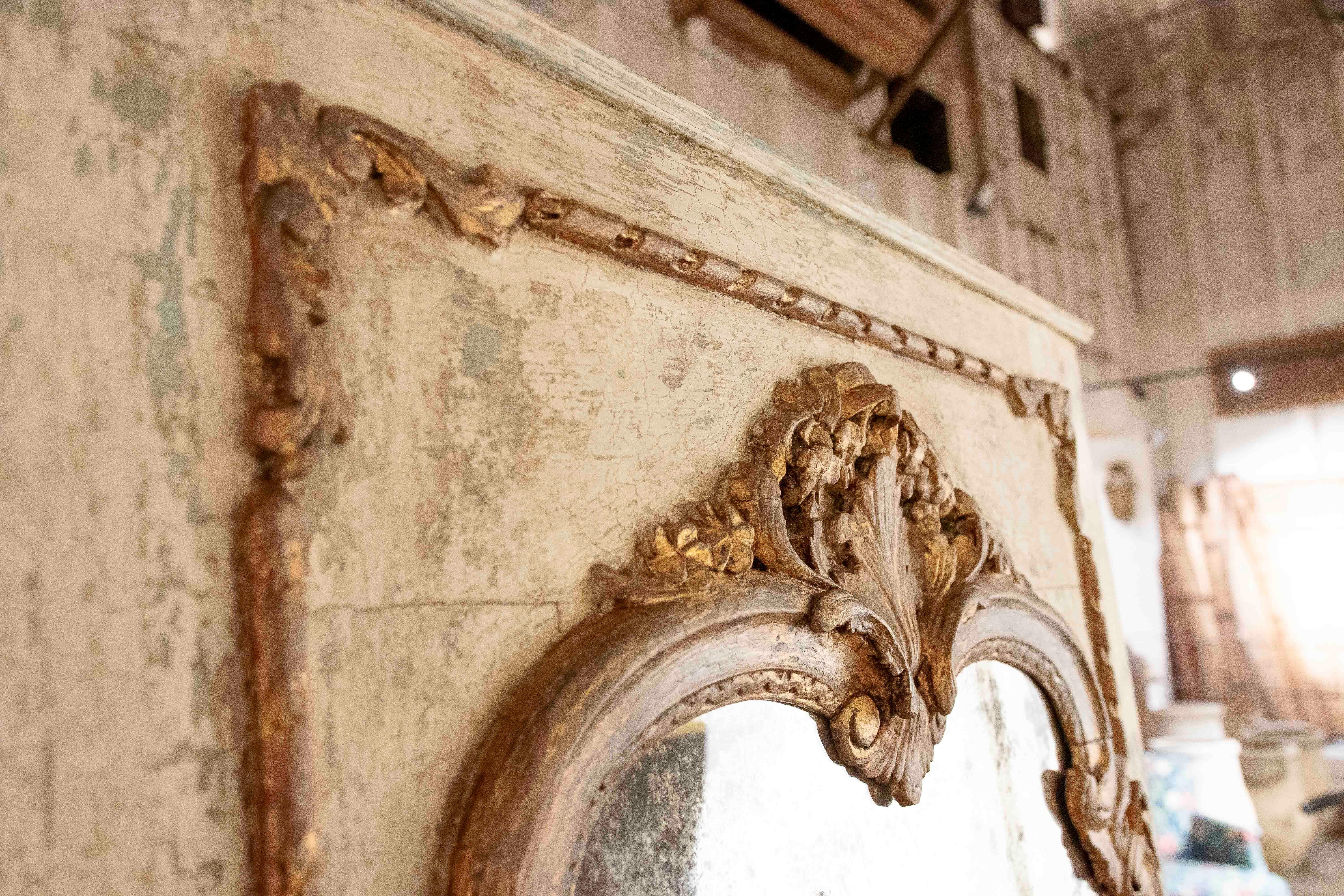 1970s Polychrome Wooden Wall Mirror with Antique Glass For Sale 5