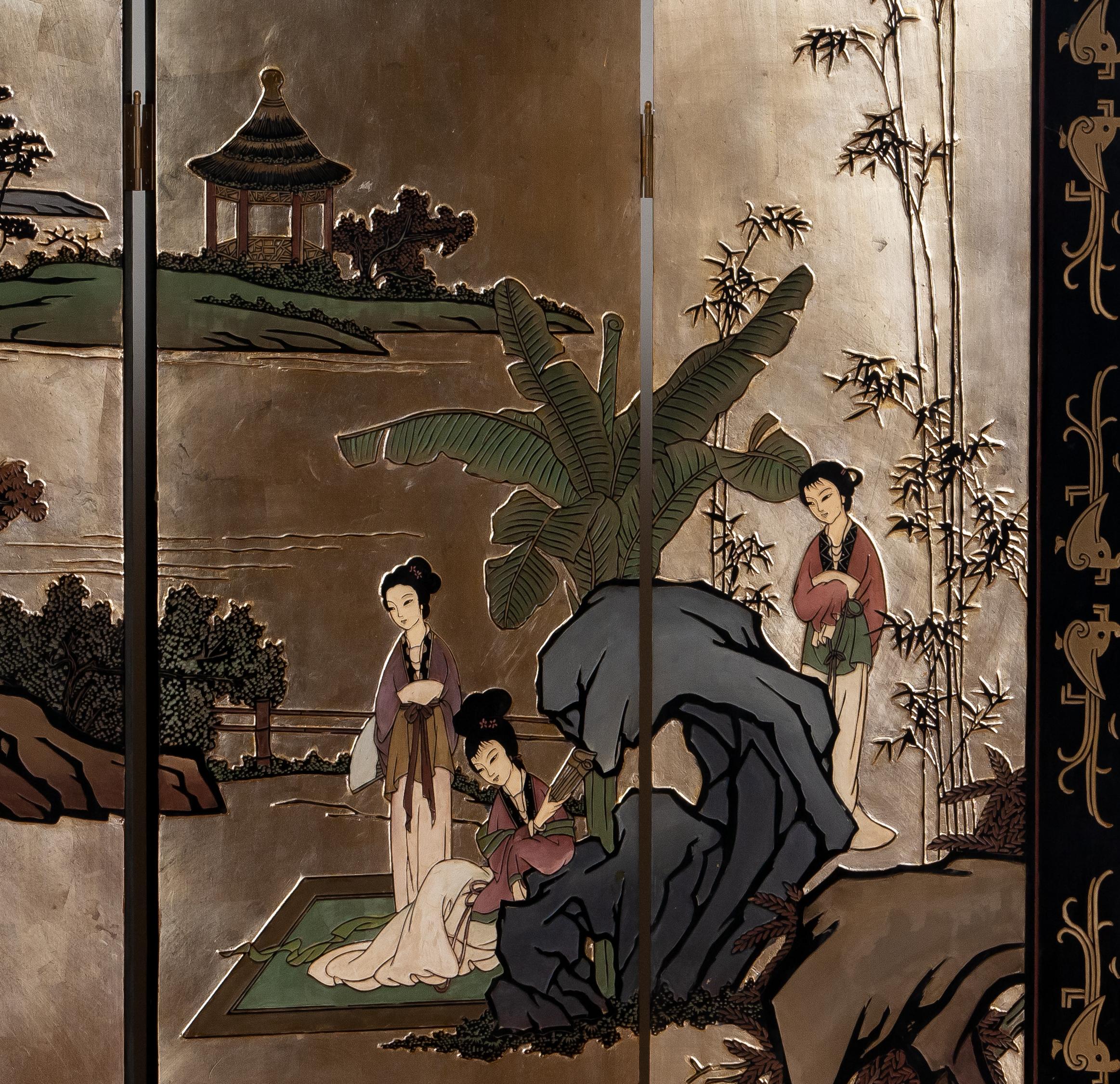 Chinese 1970s Polychromed Gold Leaf Chinoiserie Double Face Folding Green / Room Divider