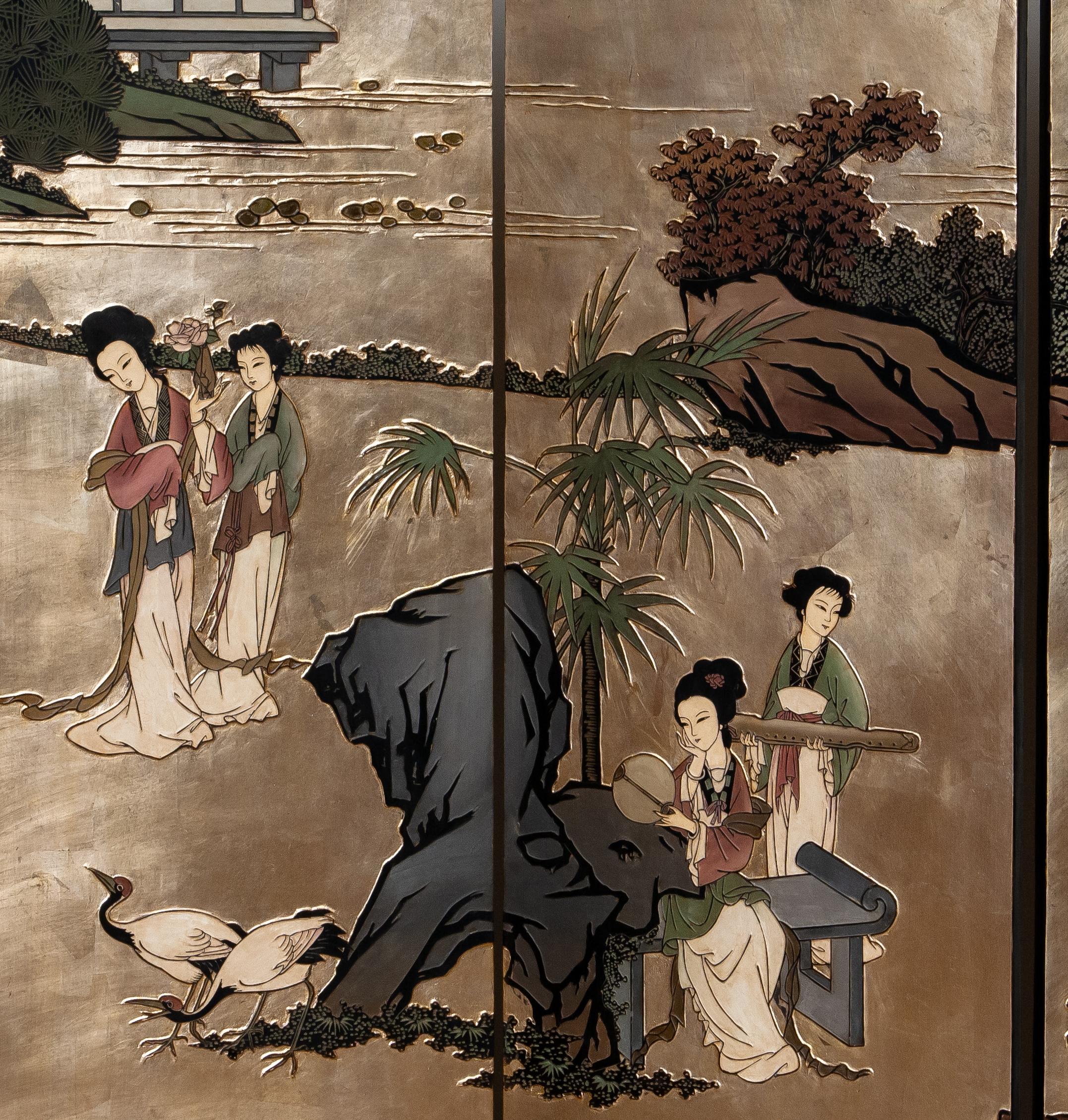1970s Polychromed Gold Leaf Chinoiserie Double Face Folding Green / Room Divider In Good Condition In Silvolde, Gelderland
