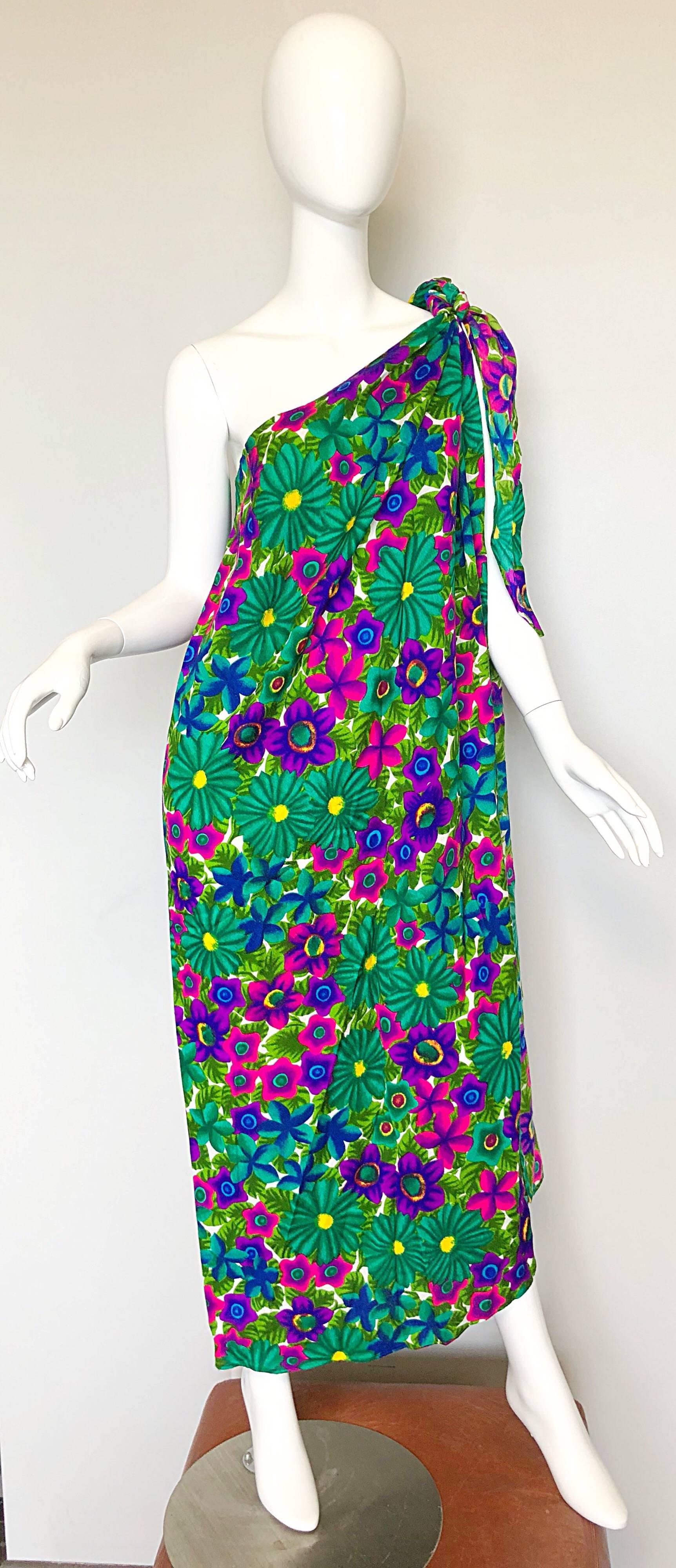 1970s Pomare Hawaiian Vintage Colorful Tropical Print Halter Wrap 70s Maxi Dress In Excellent Condition For Sale In San Diego, CA