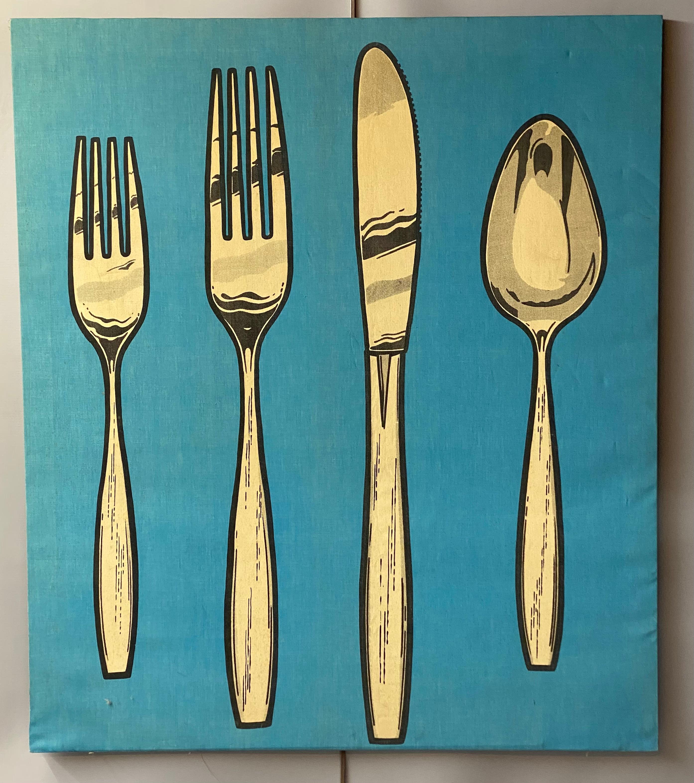 Lustiger Pop-Art-Siebdruck aus den späten 1960er oder frühen 1970er Jahren. Der Druck zeigt ein Besteck bestehend aus einer Salatgabel, einer Essgabel, einem Messer und einem Löffel auf einem hellblauen Hintergrund. Ein fabelhafter Fund für die