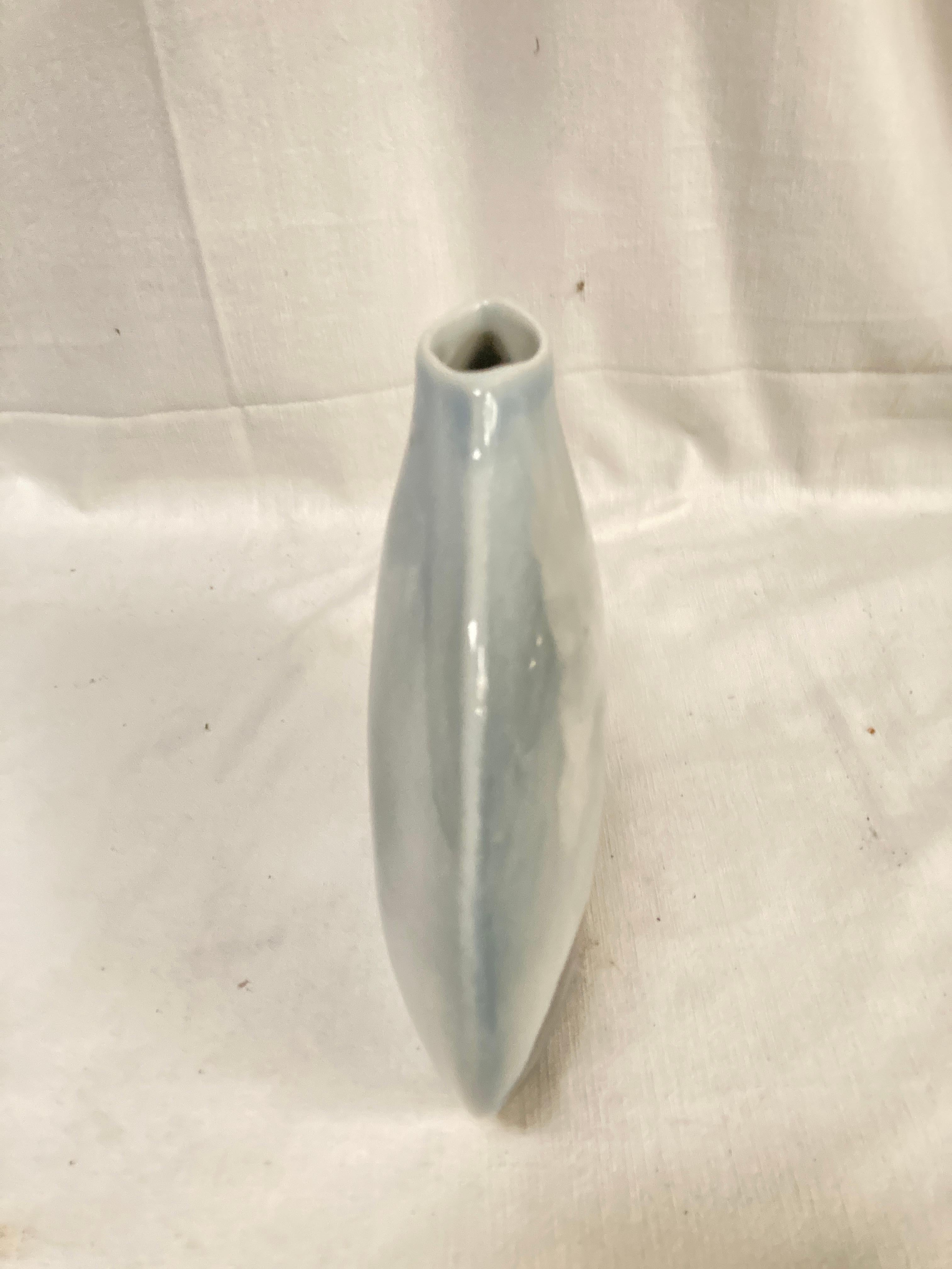 Europeo Vaso in porcellana del 1970 di Virebent in vendita