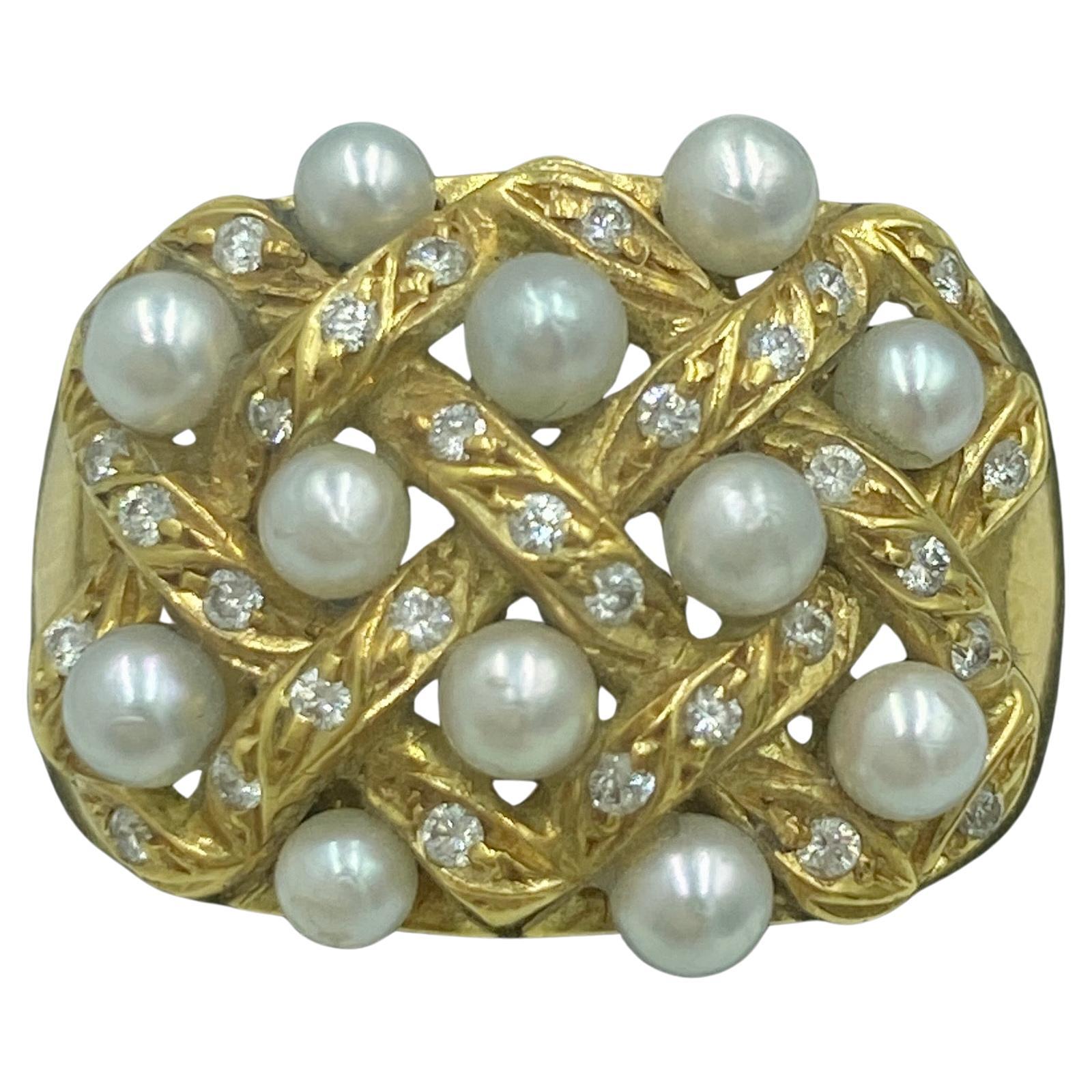 1970s Portuguese 19 karat gold, pearl and diamond cocktail ring For Sale