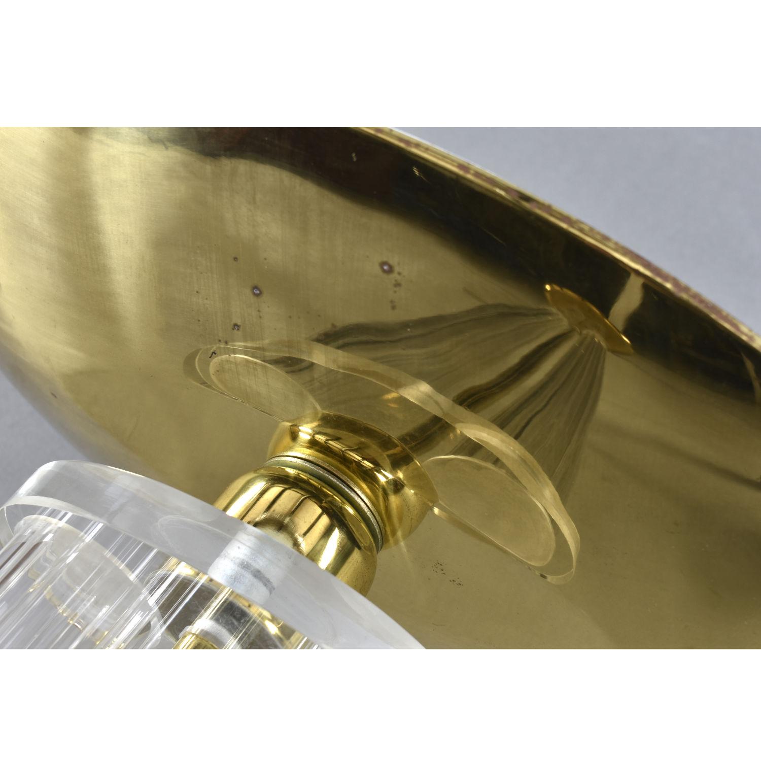 Lampadaire torchère en acrylique clair, lucite et laiton doré, The Moderns, 1970 en vente 3