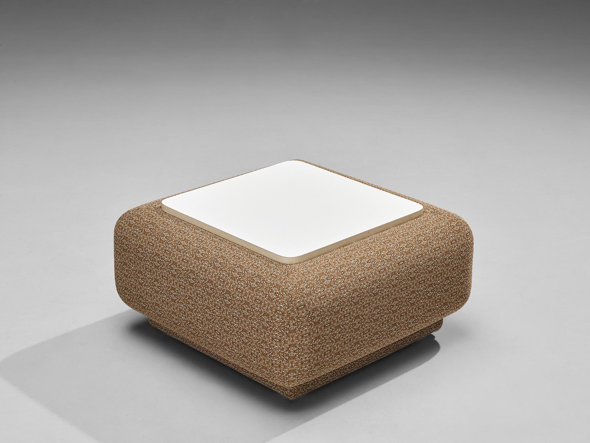1970s Post-Modern Sectional Sofa with Side Table in Beige Patterned Fabric For Sale 8